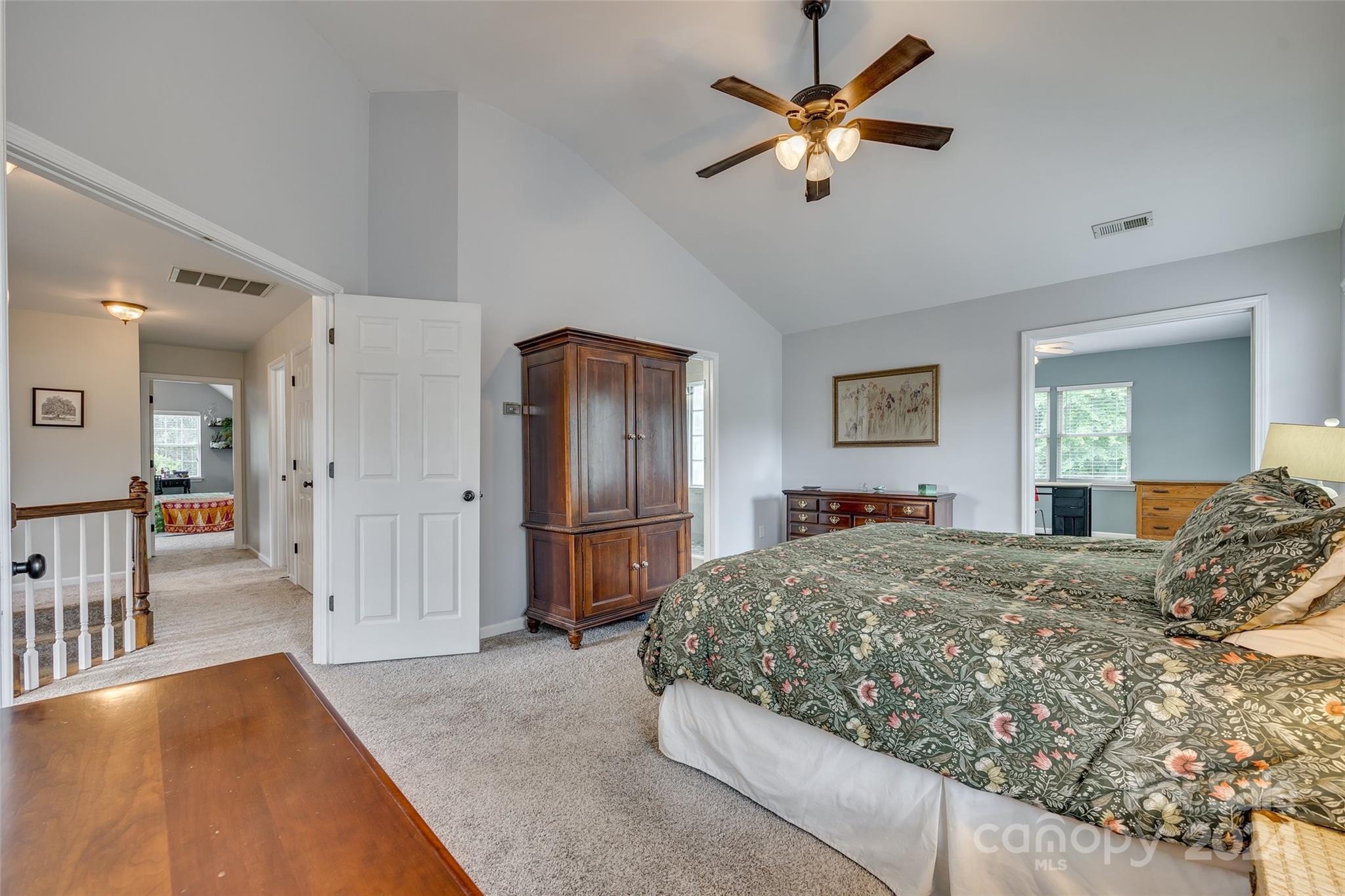 1385 Lloyd Place