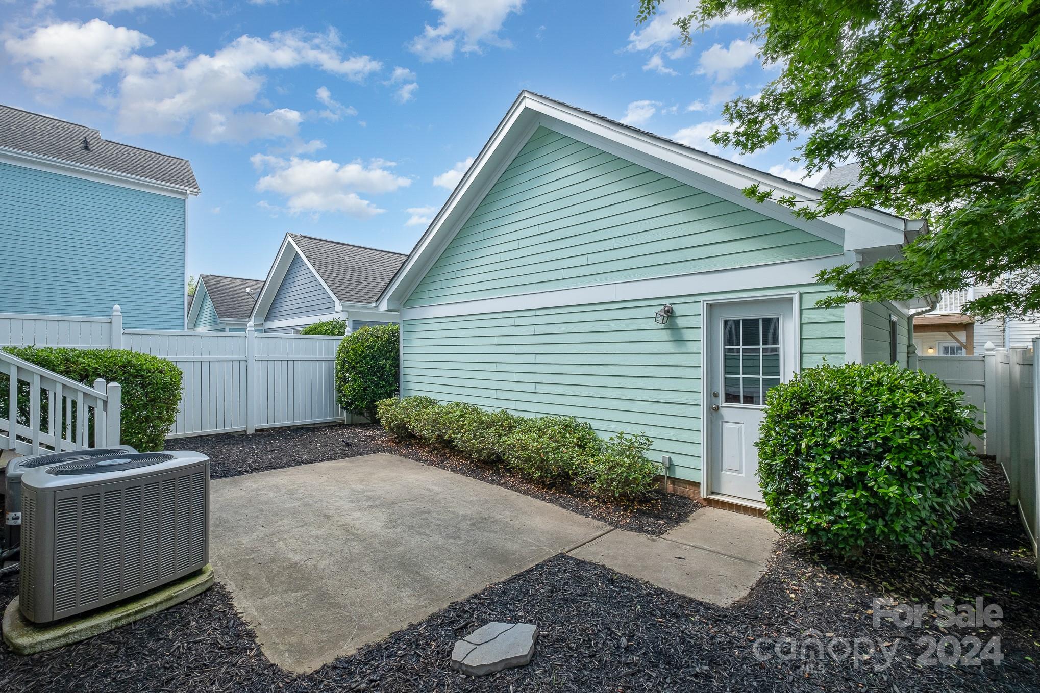 7030 Blakeney Greens Boulevard