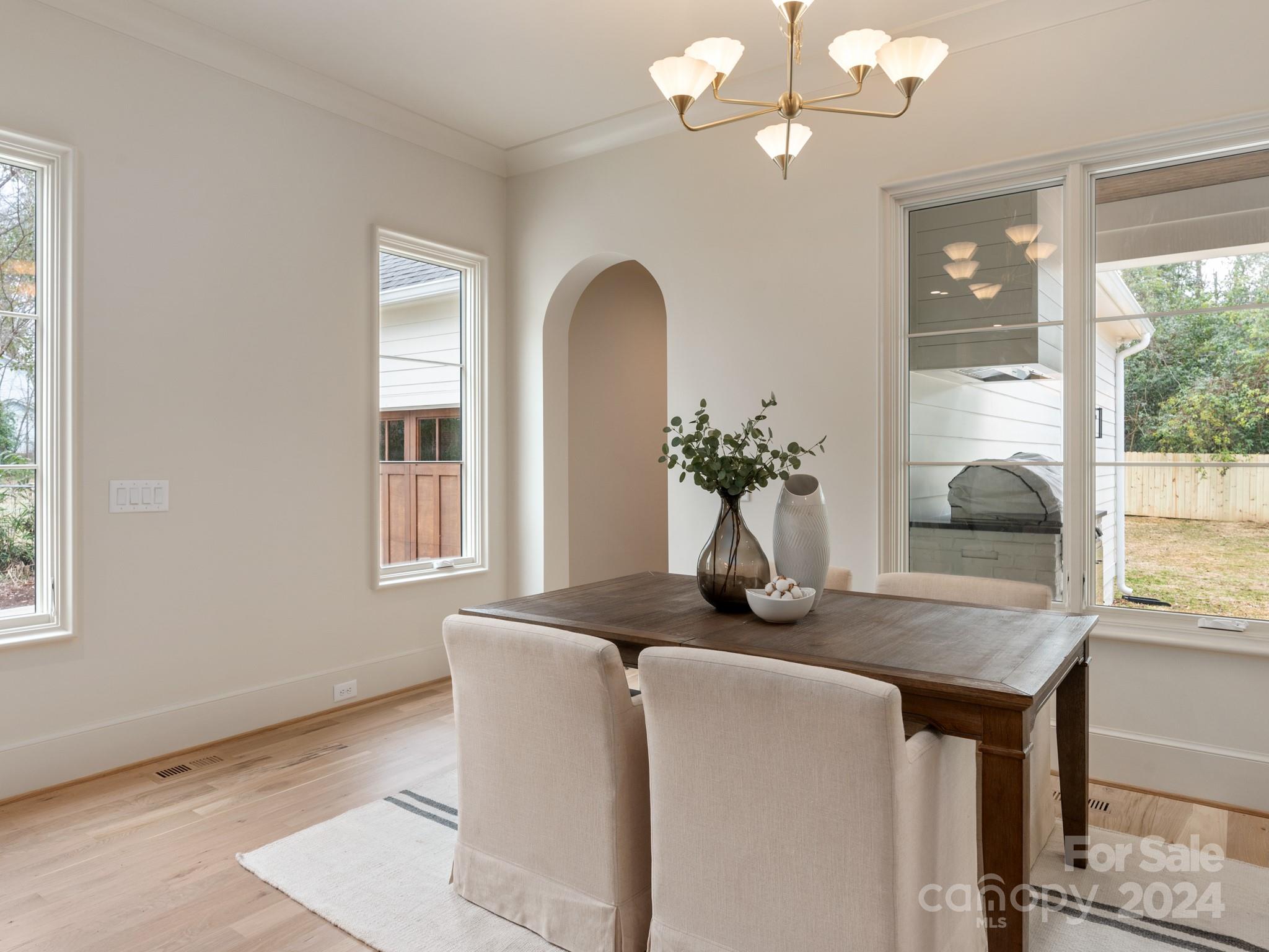4385 Woodlark Lane