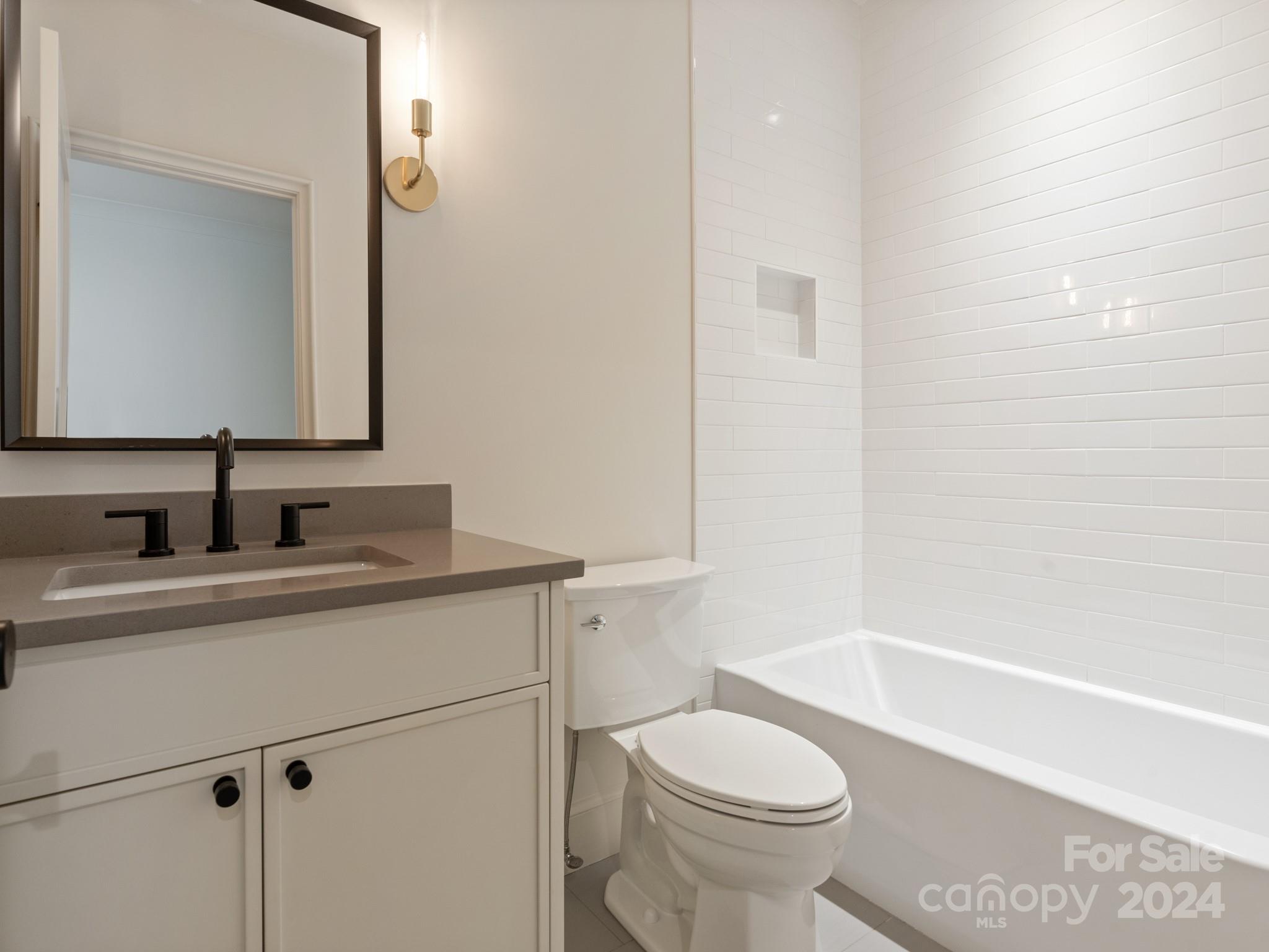 4385 Woodlark Lane