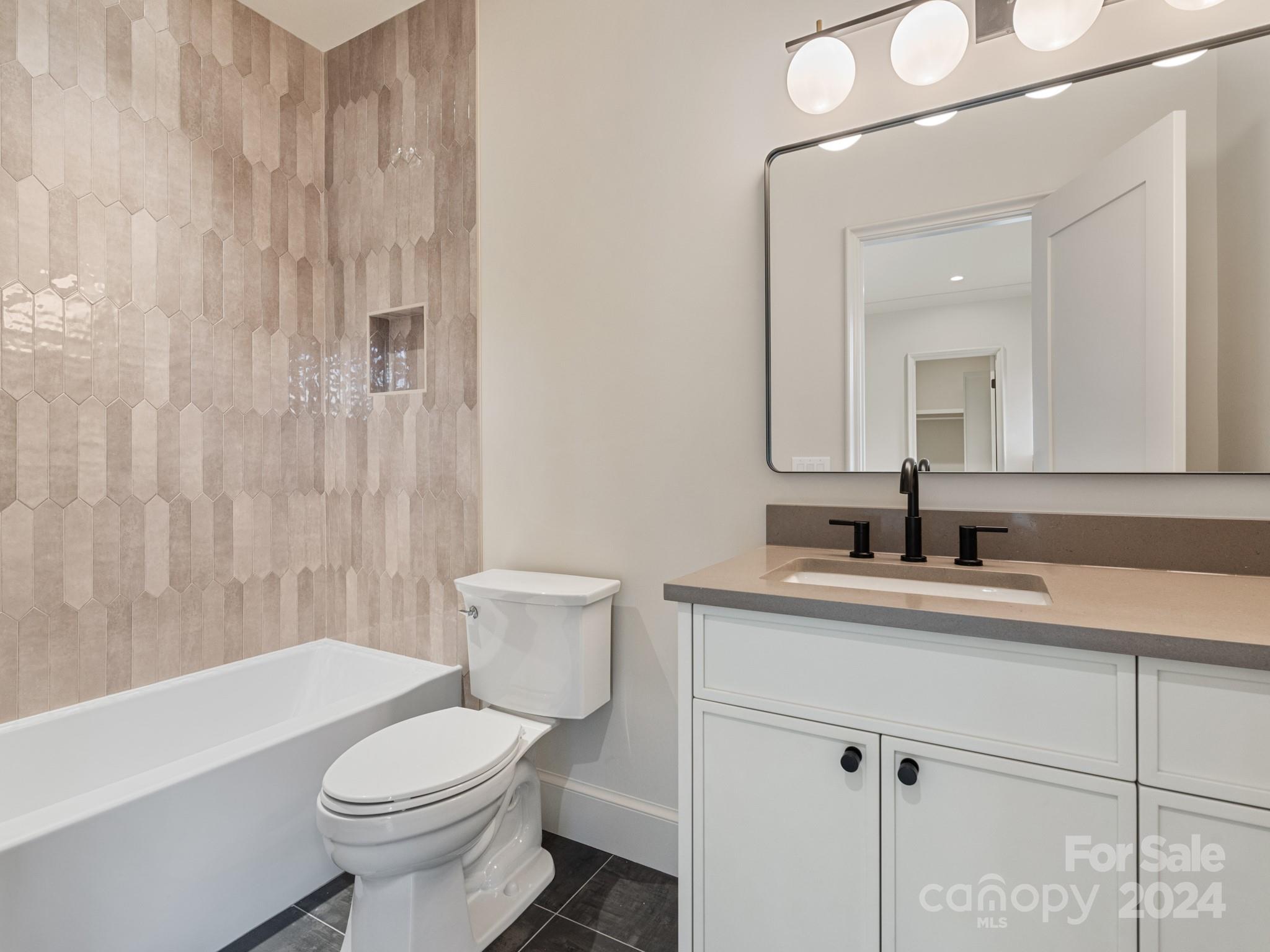 4385 Woodlark Lane