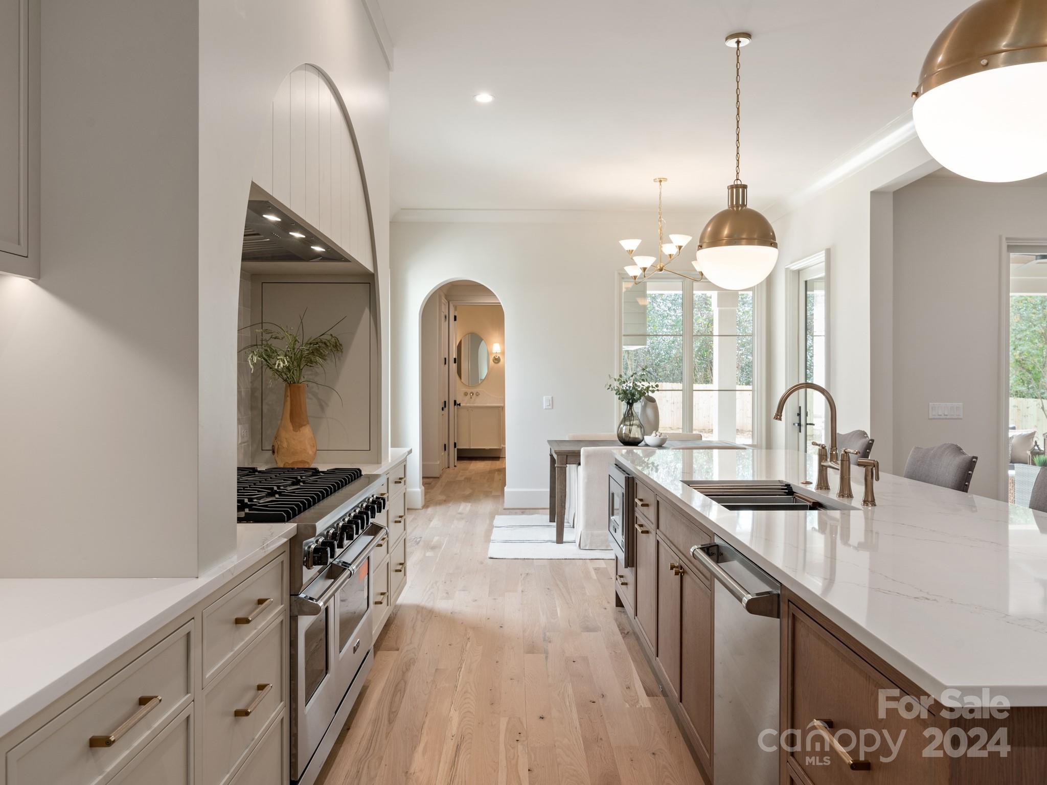 4385 Woodlark Lane