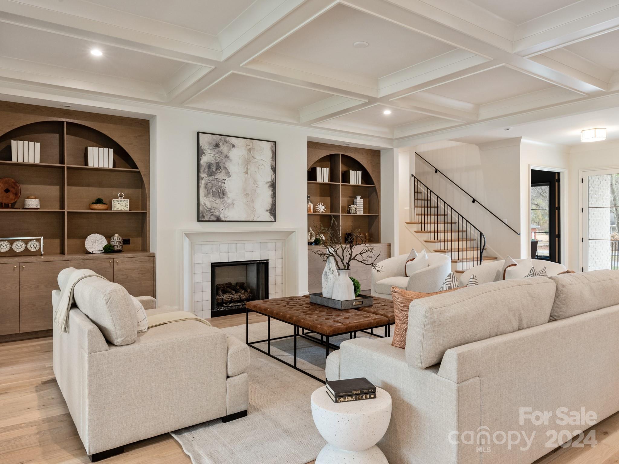 4385 Woodlark Lane