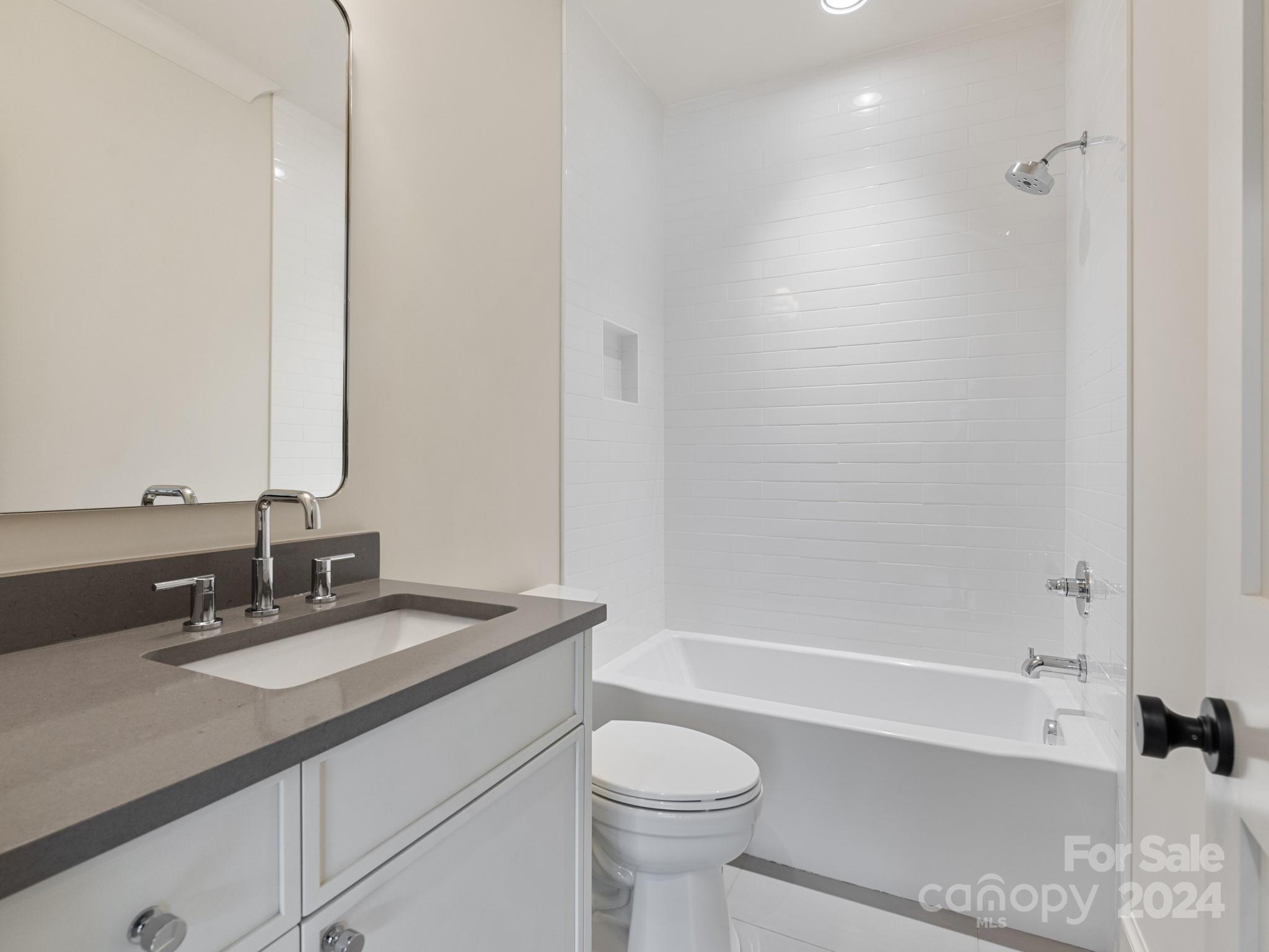 4385 Woodlark Lane