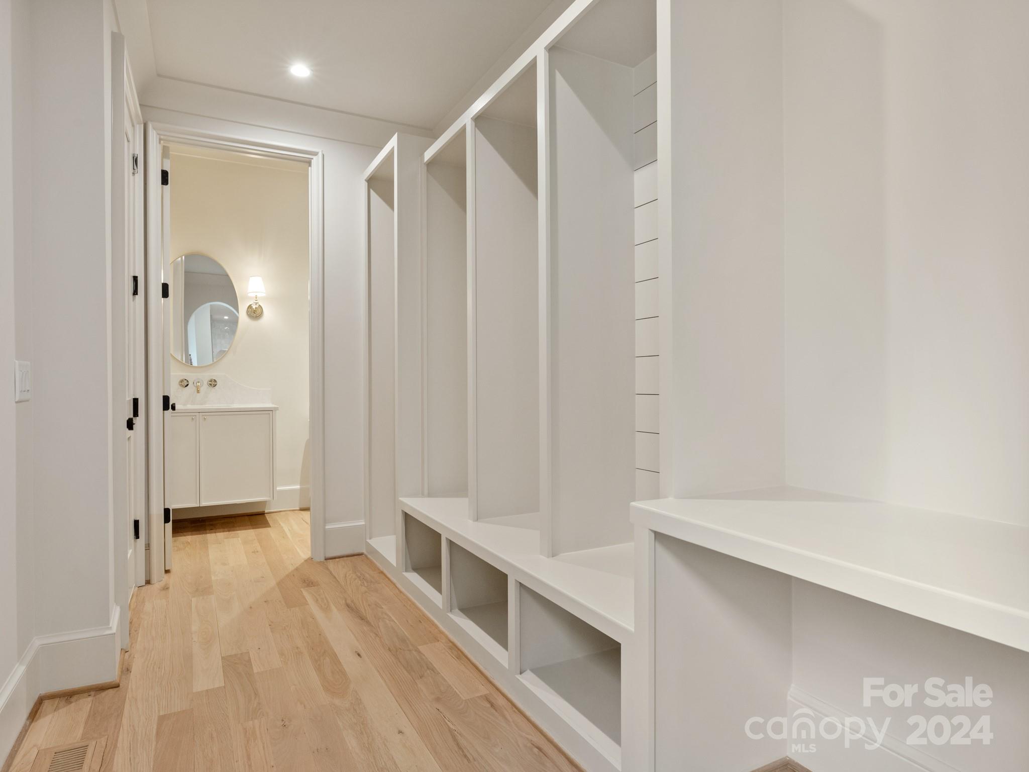4385 Woodlark Lane
