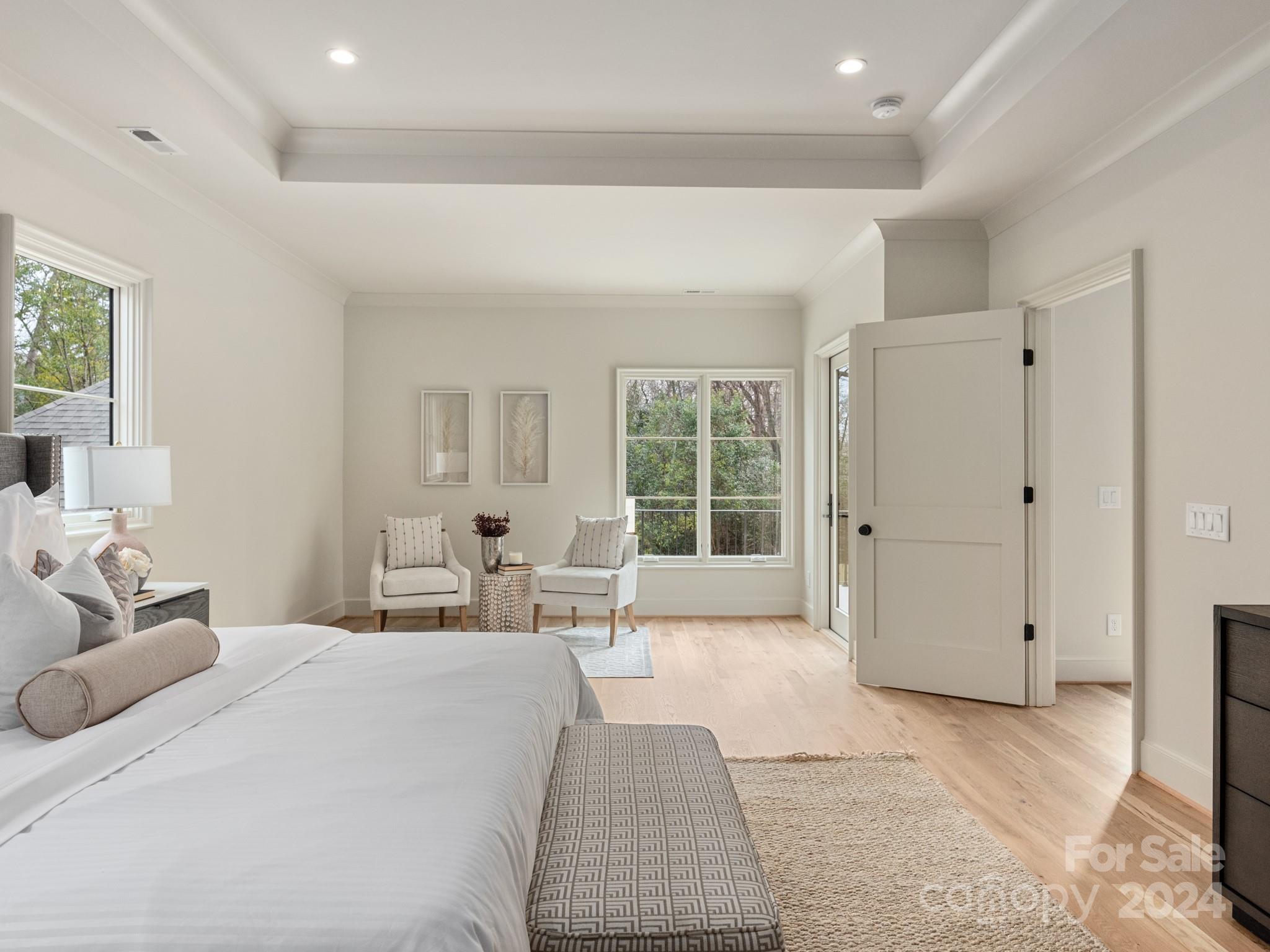4385 Woodlark Lane