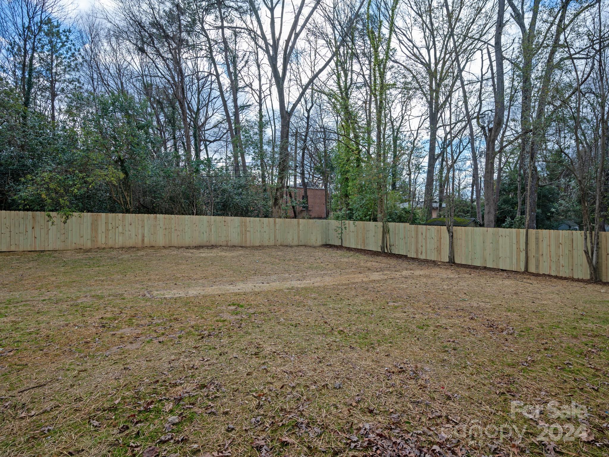 4385 Woodlark Lane