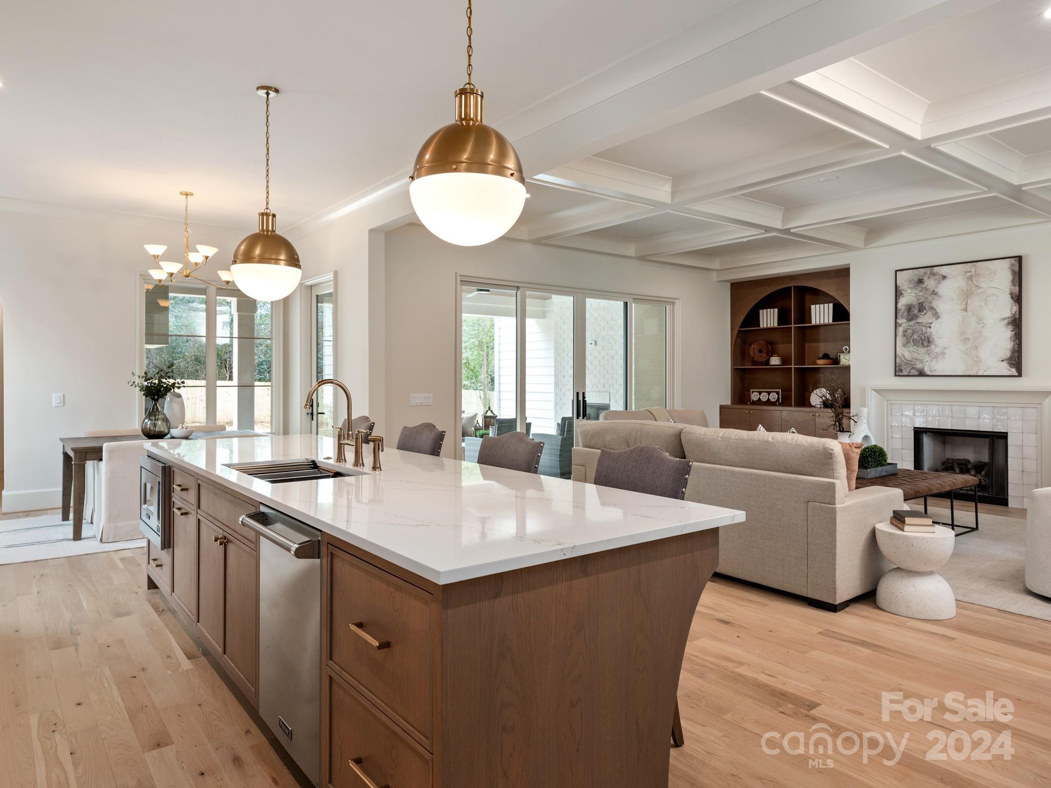 4385 Woodlark Lane