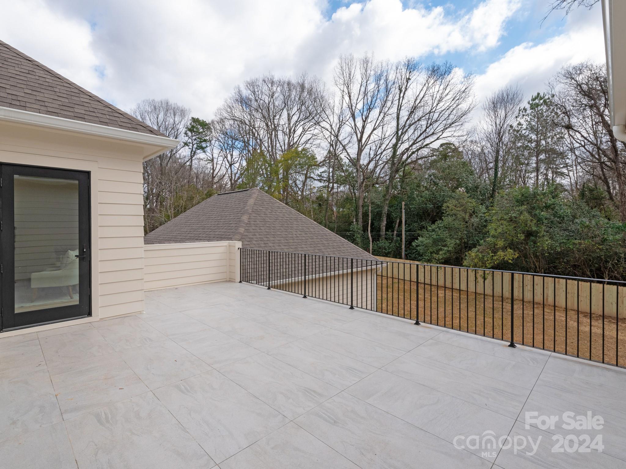 4385 Woodlark Lane