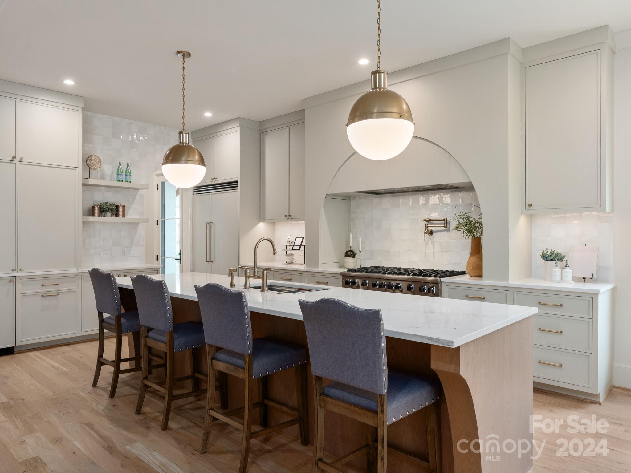 4385 Woodlark Lane