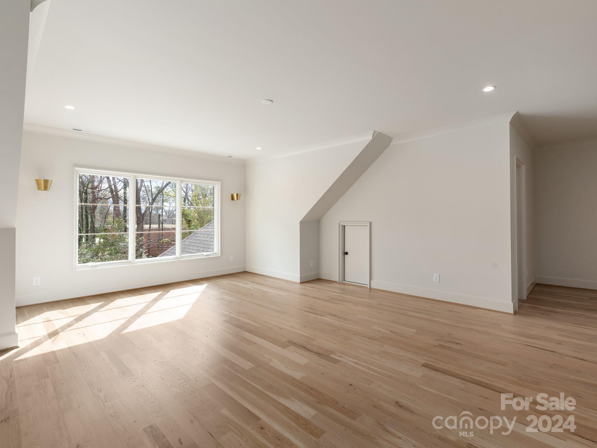 4385 Woodlark Lane