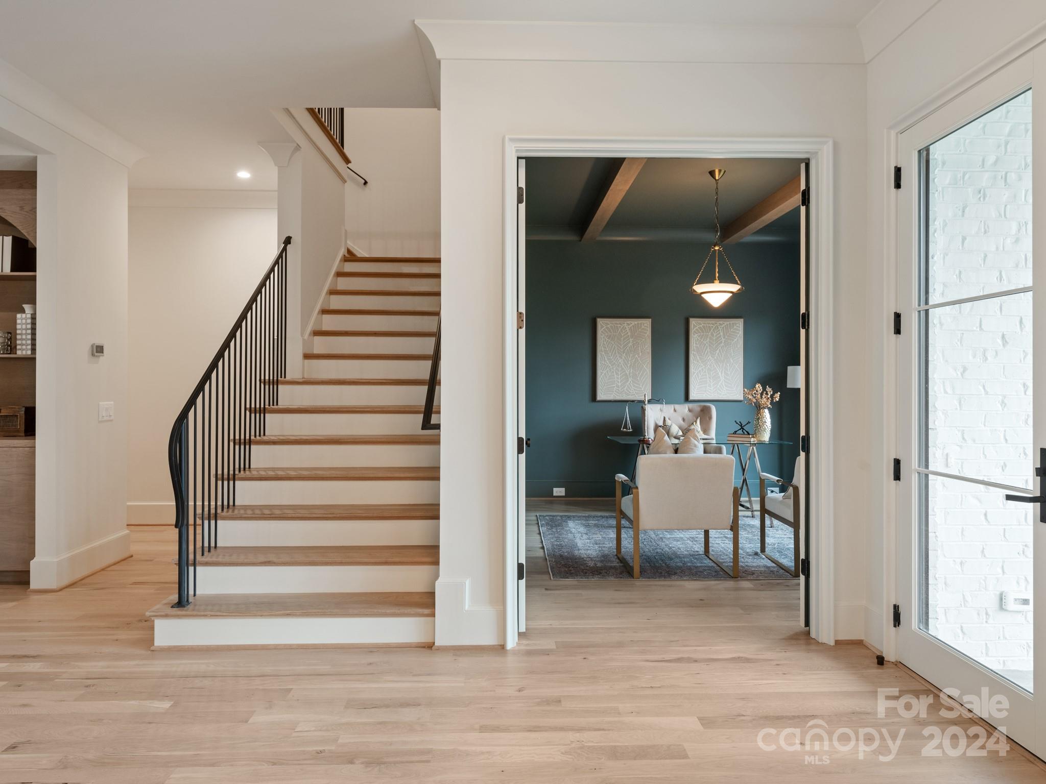 4385 Woodlark Lane