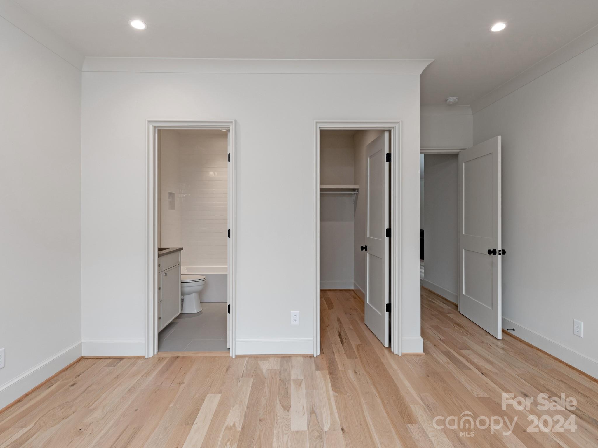 4385 Woodlark Lane