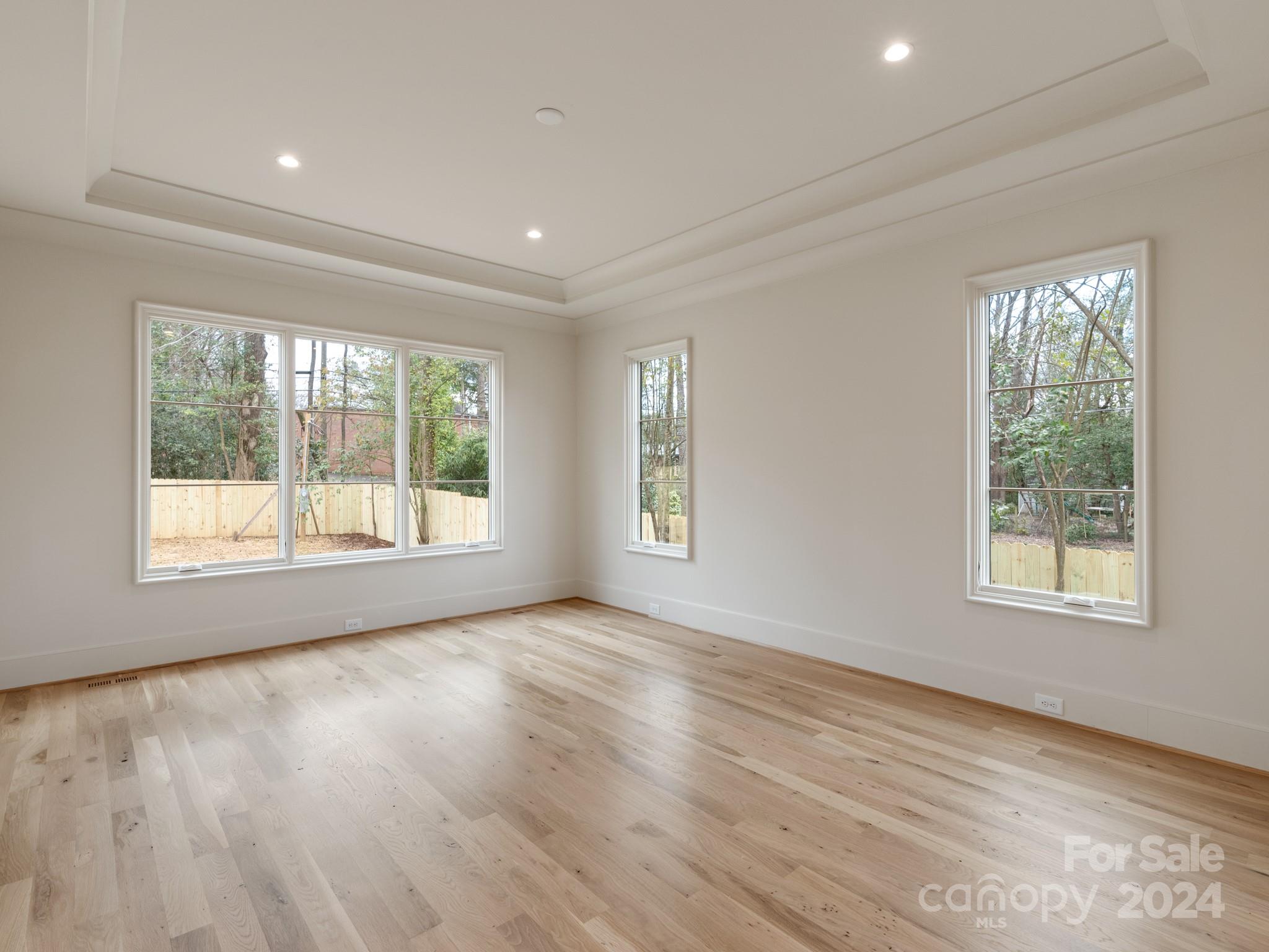 4385 Woodlark Lane