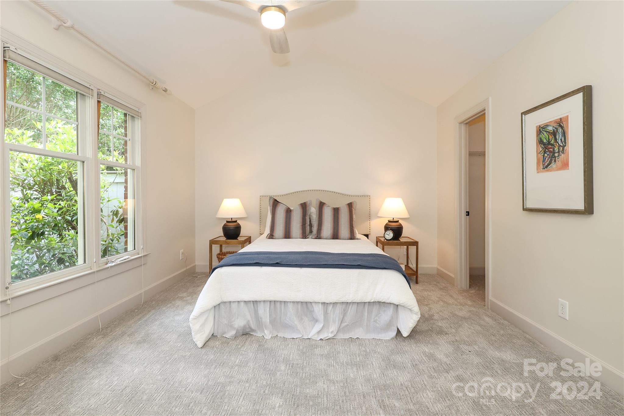 212 Sloane Square Way