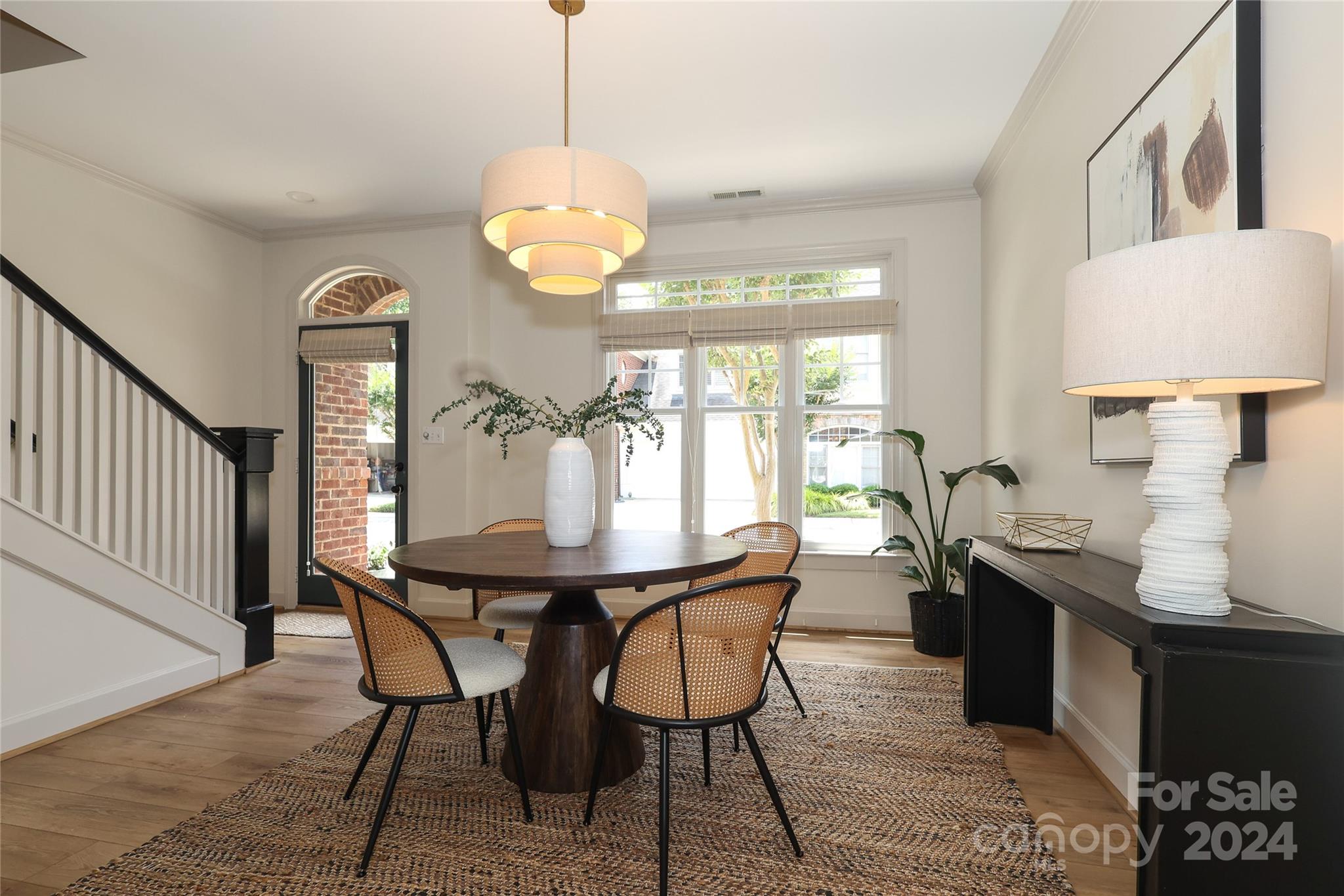 212 Sloane Square Way