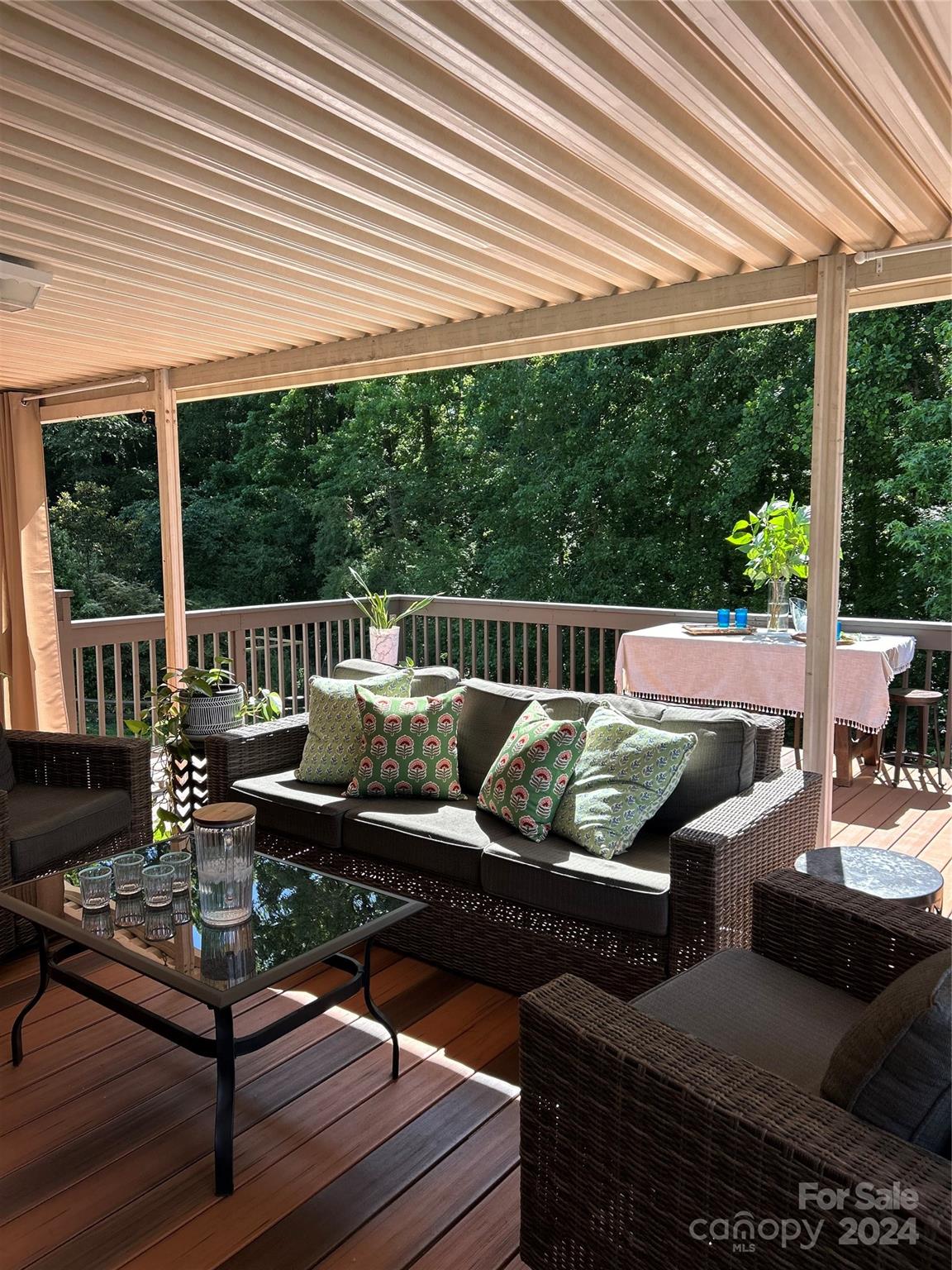 311 Southfork Drive