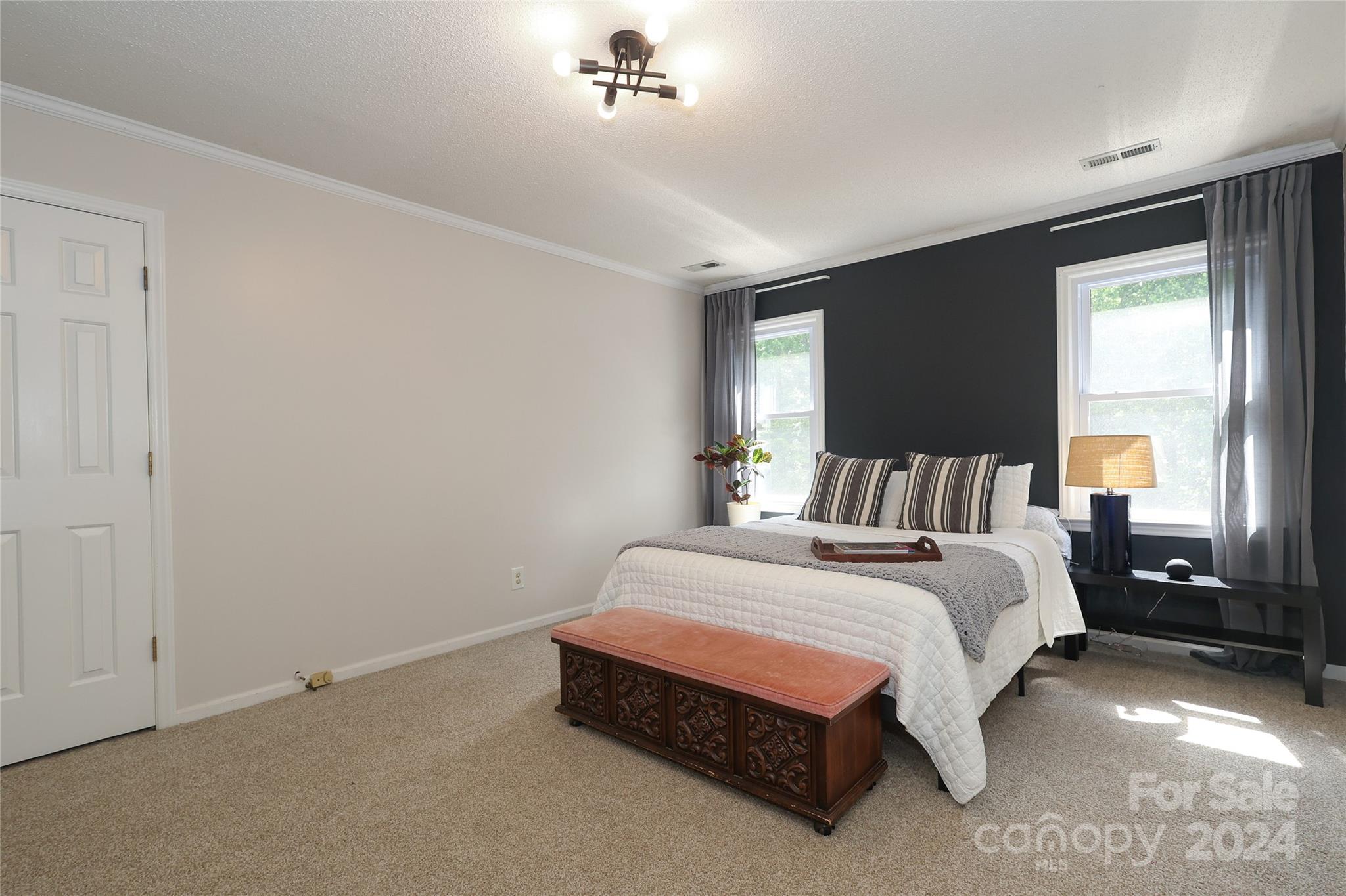 311 Southfork Drive