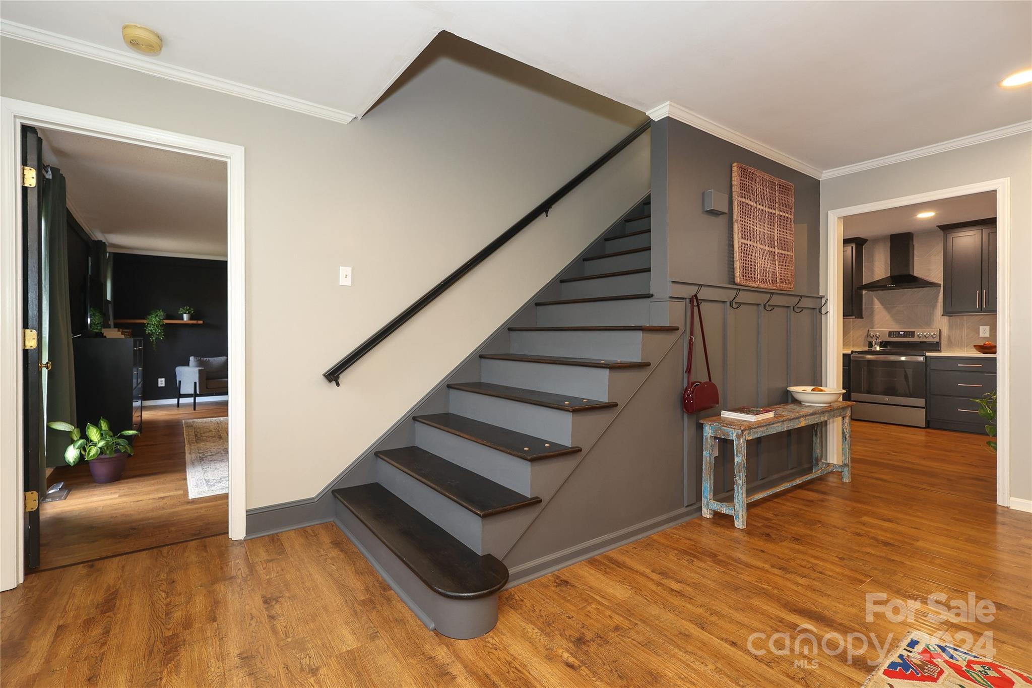 311 Southfork Drive
