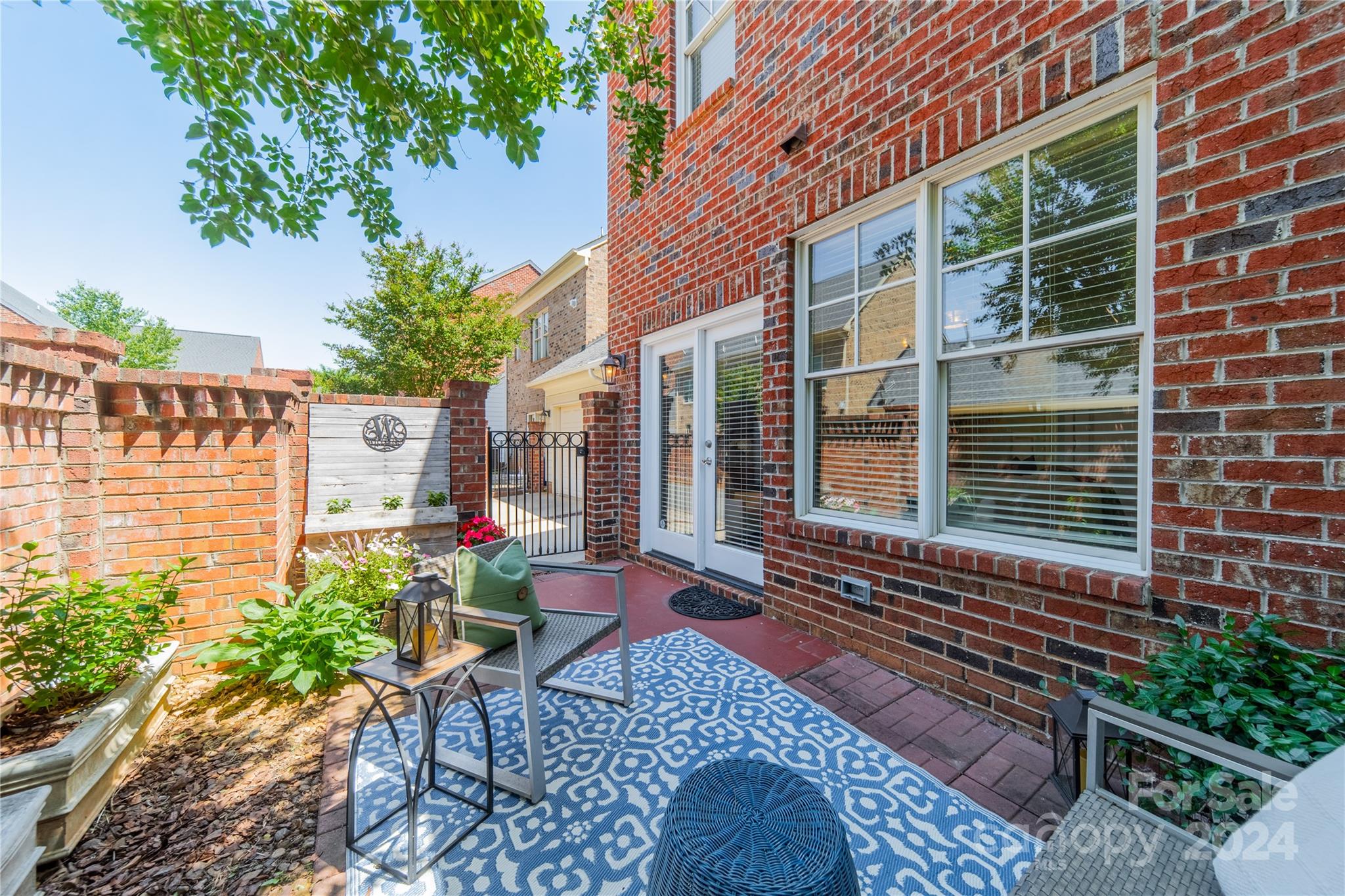 333 Landers Way