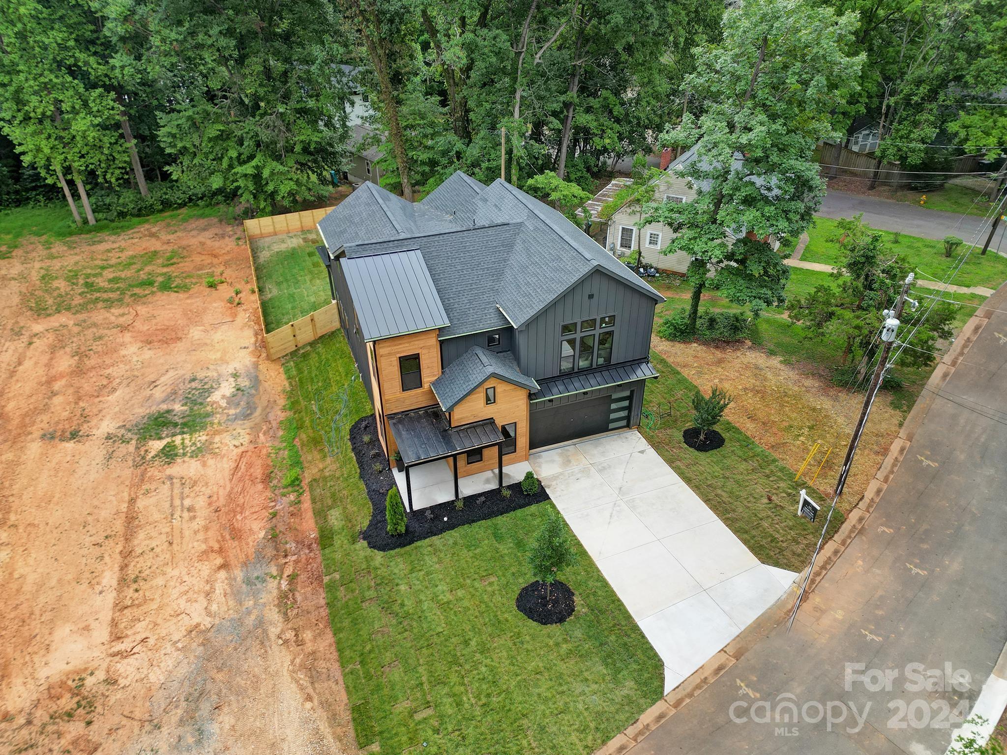 1708 Seifert Circle