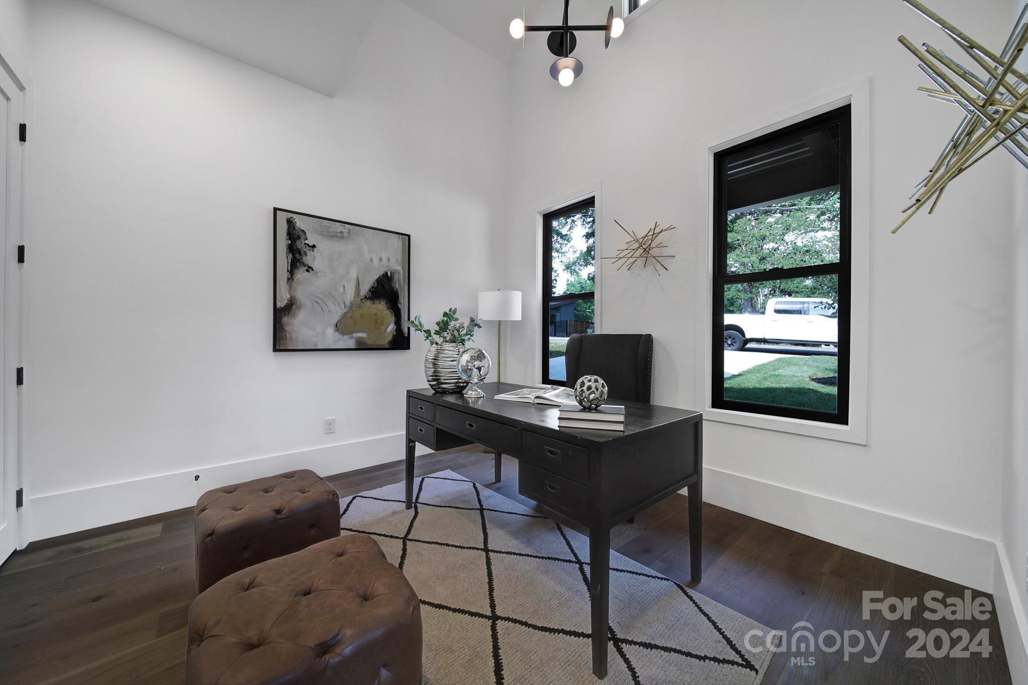 1708 Seifert Circle