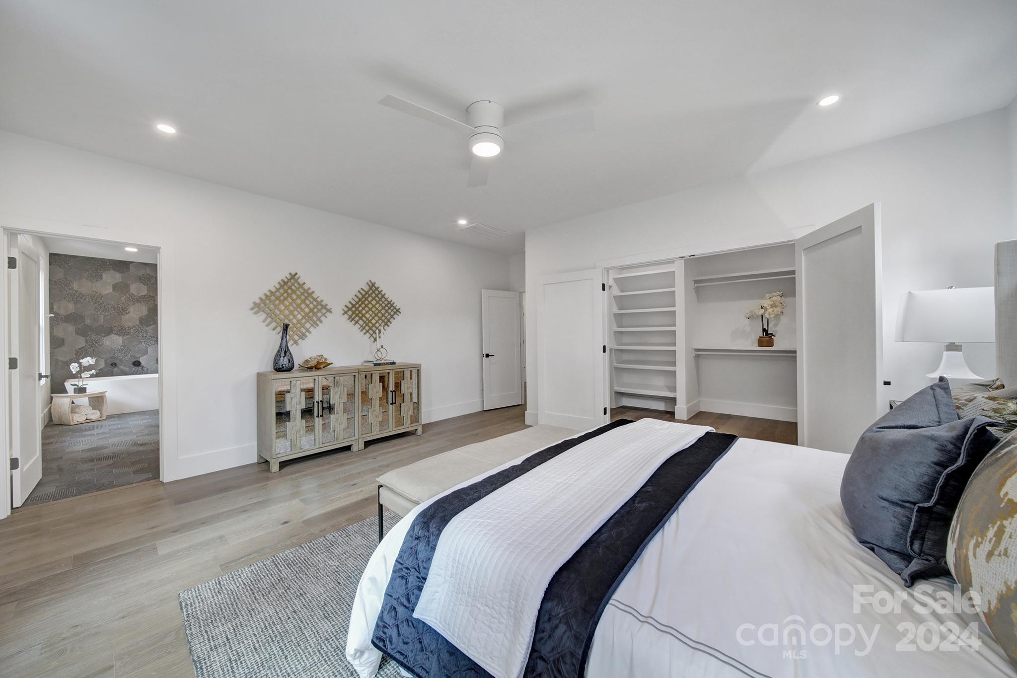 1708 Seifert Circle