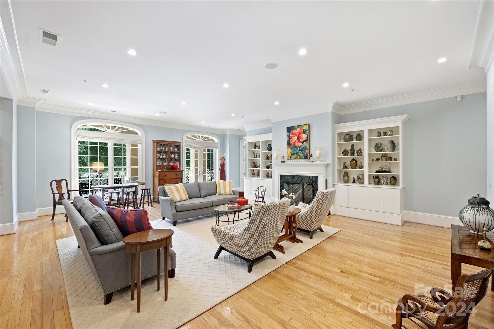 2410 Roswell Avenue