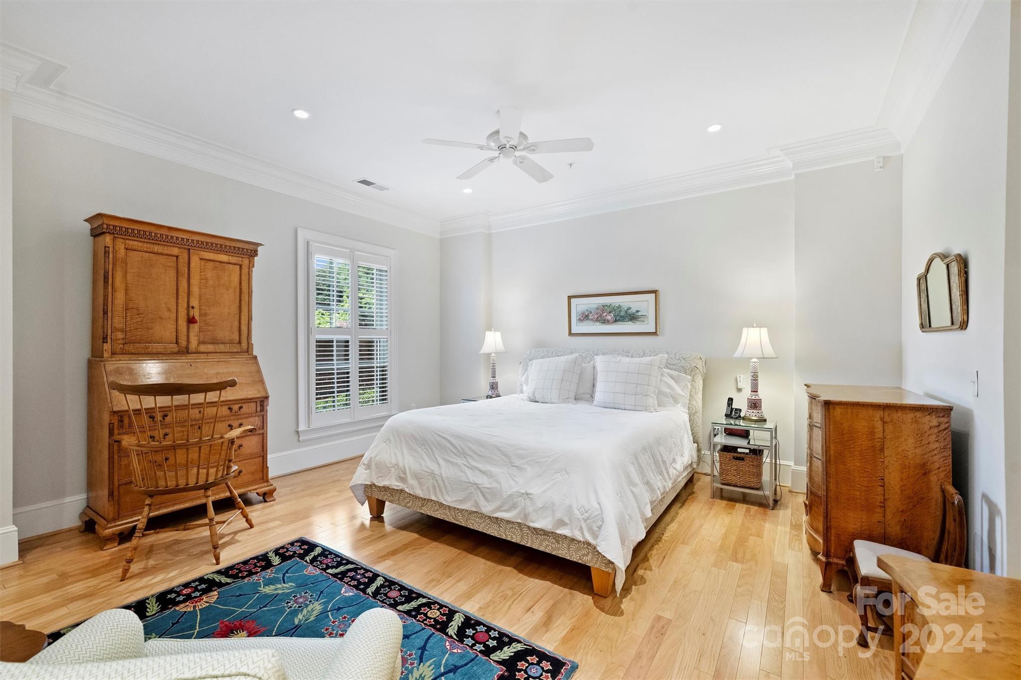 2410 Roswell Avenue