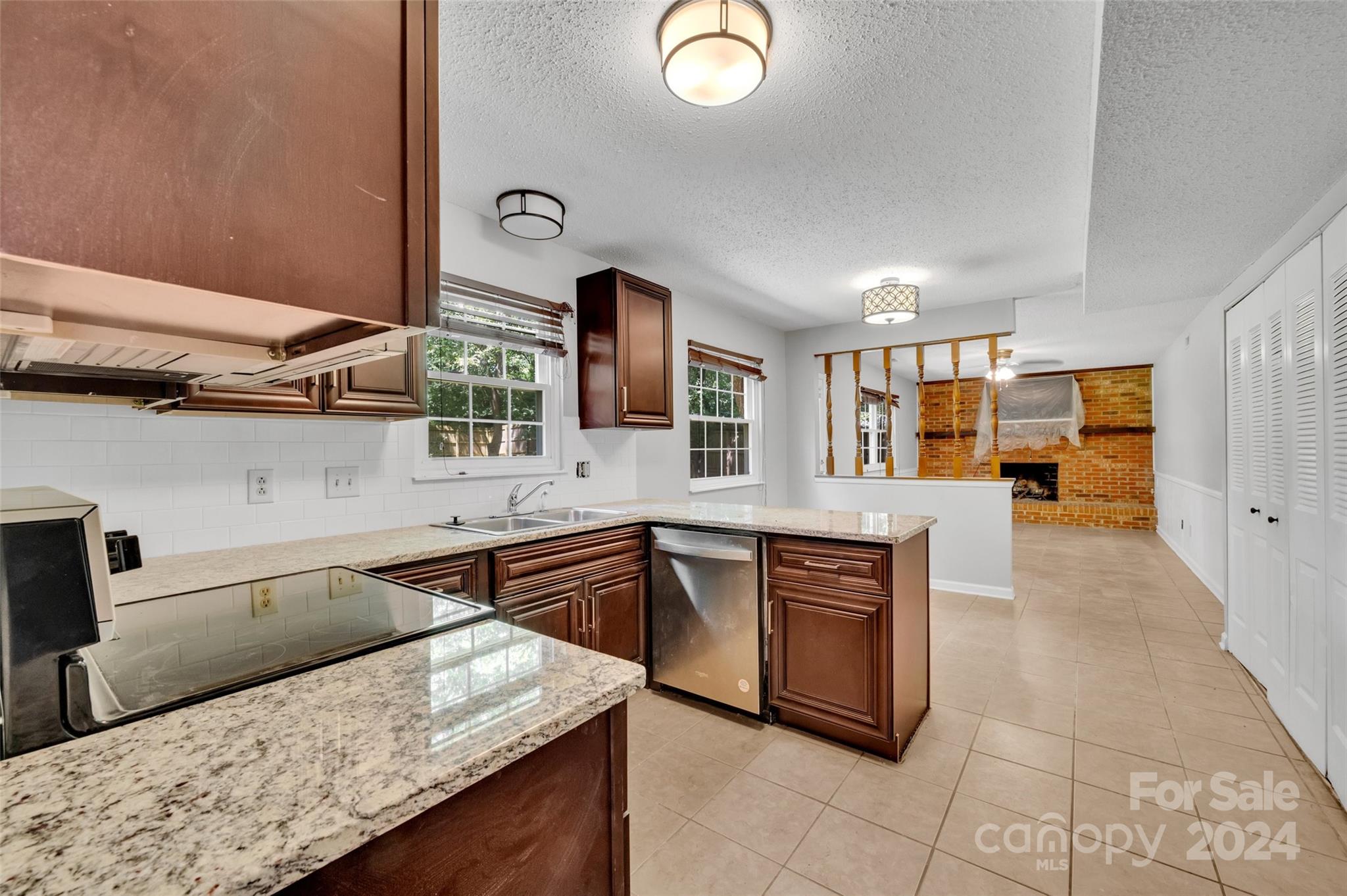 11527 Five Cedars Road