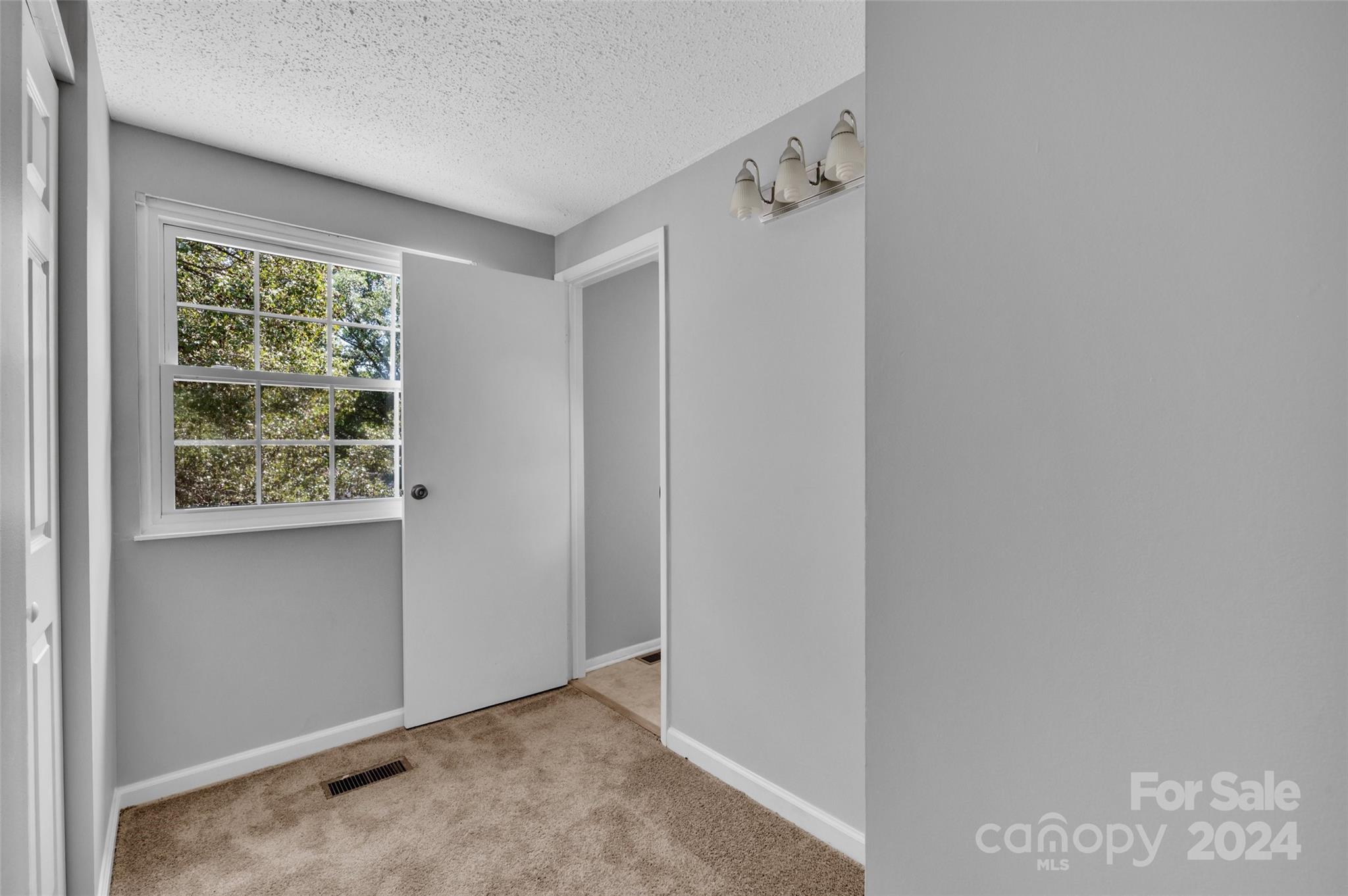 11527 Five Cedars Road