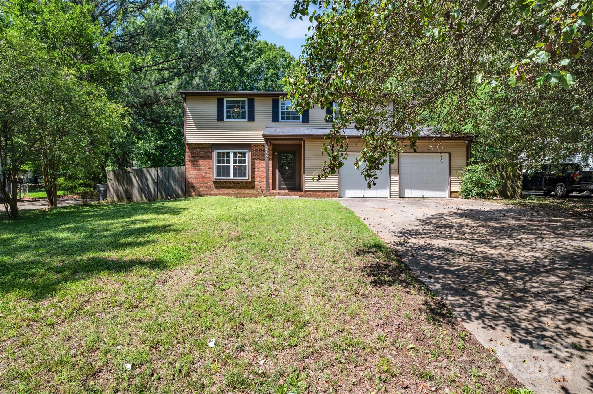 11527 Five Cedars Road