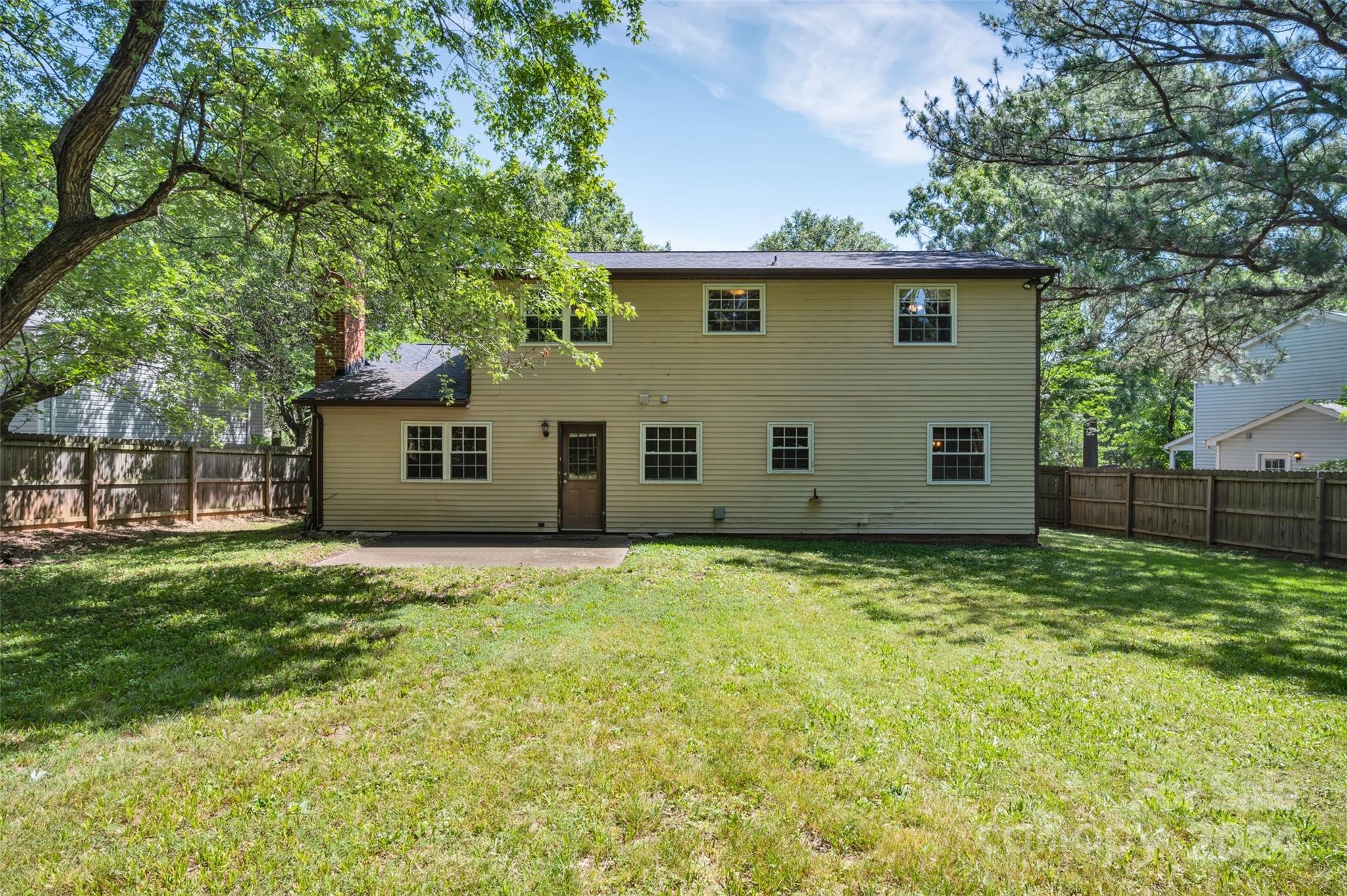 11527 Five Cedars Road