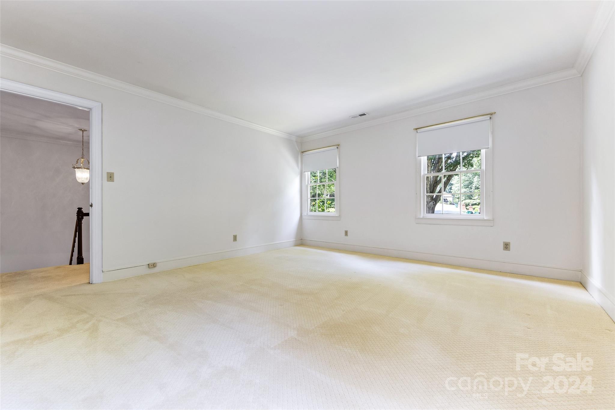 6928 Chatford Lane
