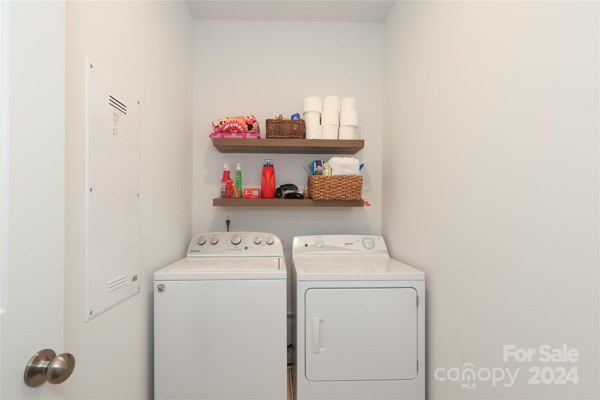 2039 Lynnwood Drive
