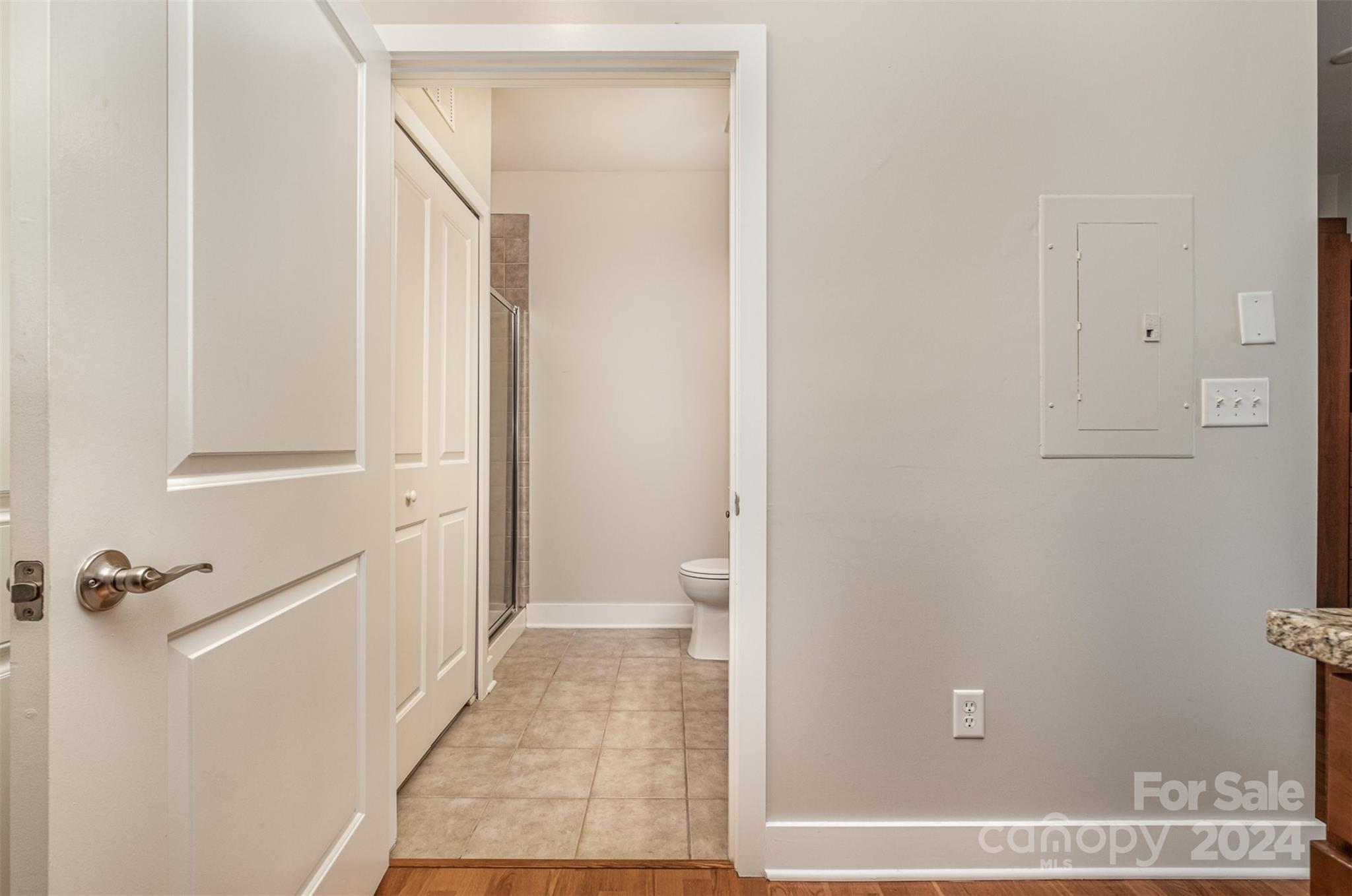 630 Calvert Street Unit: 411