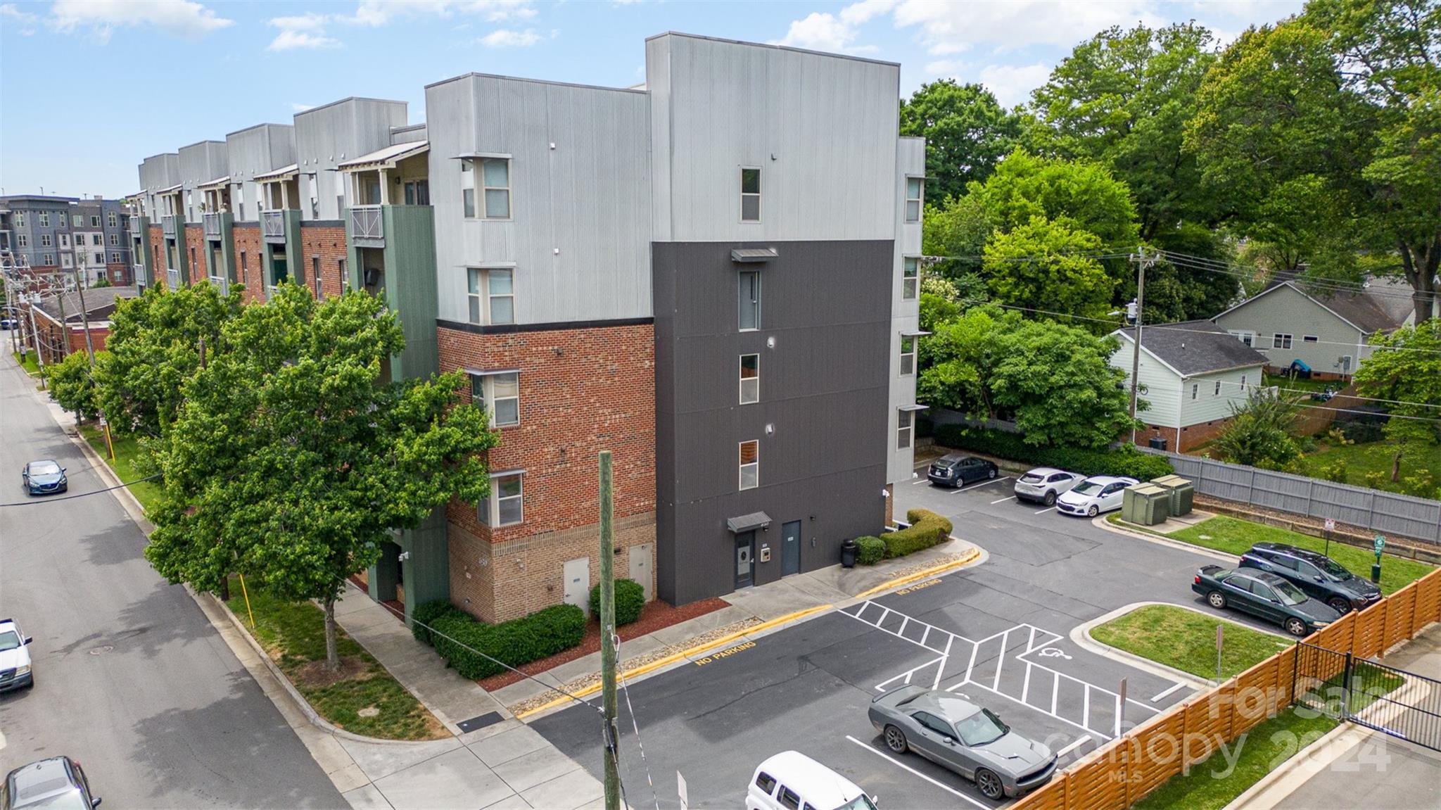 630 Calvert Street Unit: 411