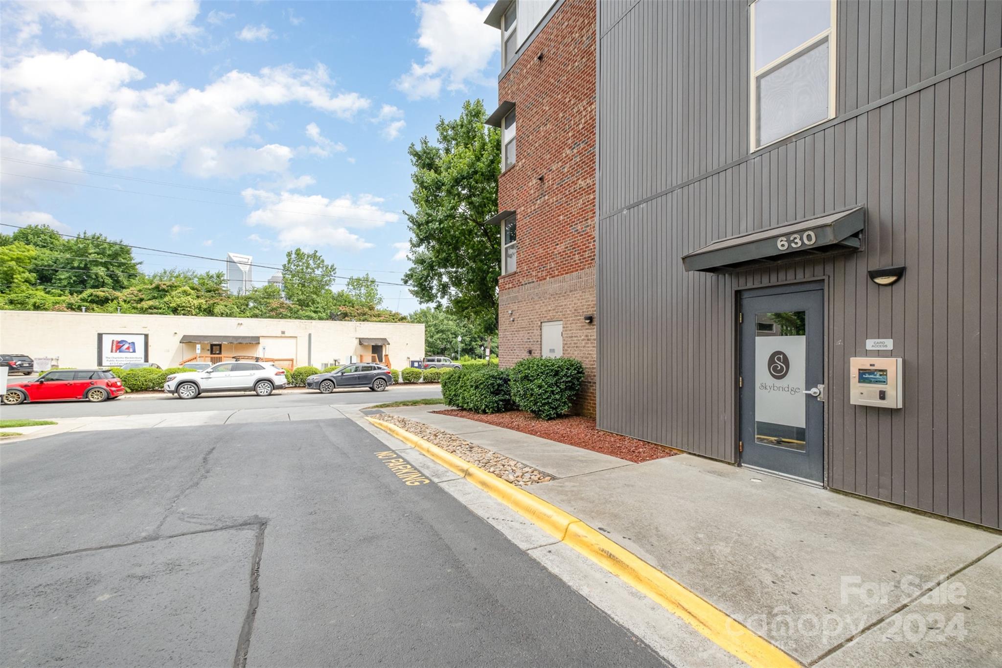 630 Calvert Street Unit: 411