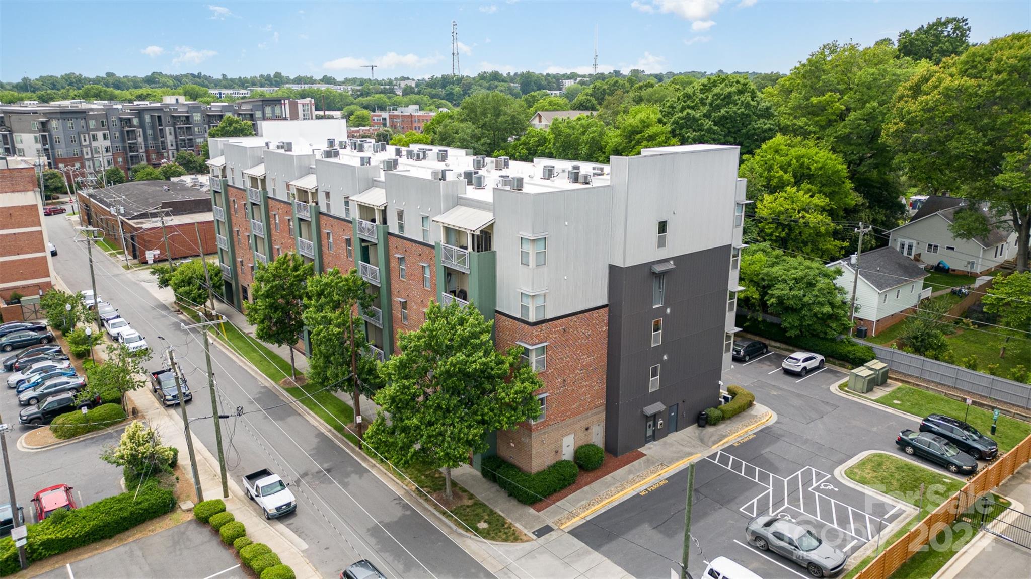 630 Calvert Street Unit: 411