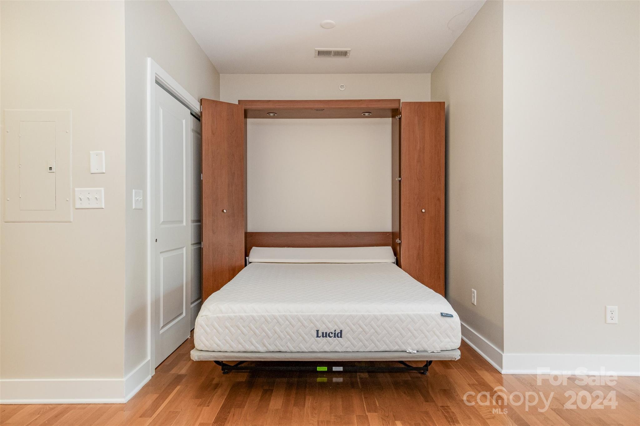 630 Calvert Street Unit: 411