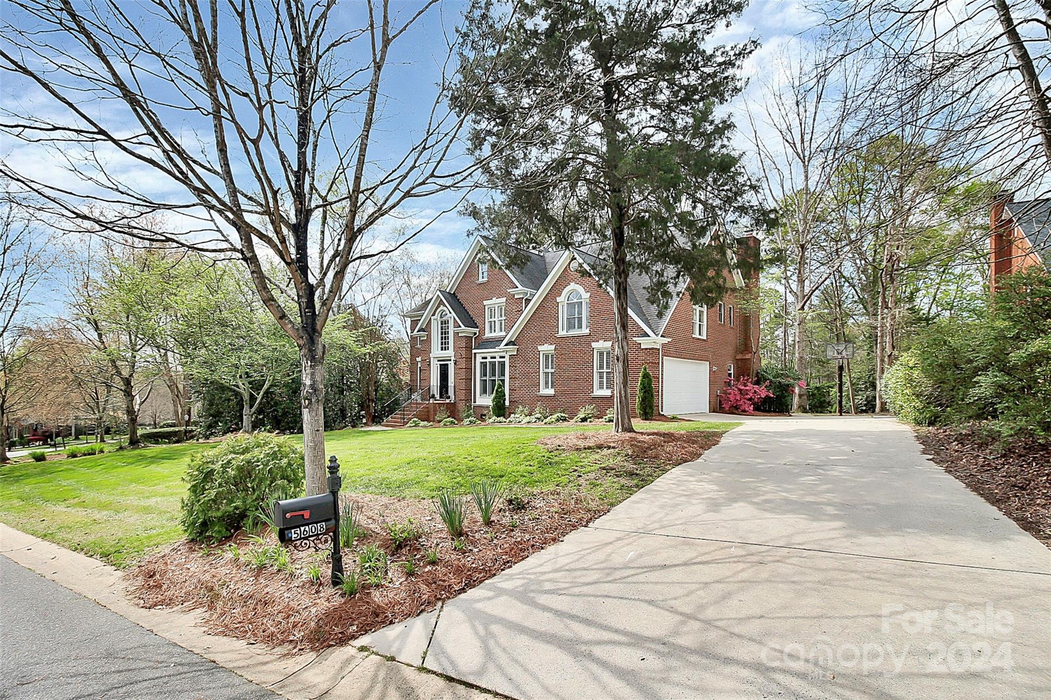 5608 Camilla Drive