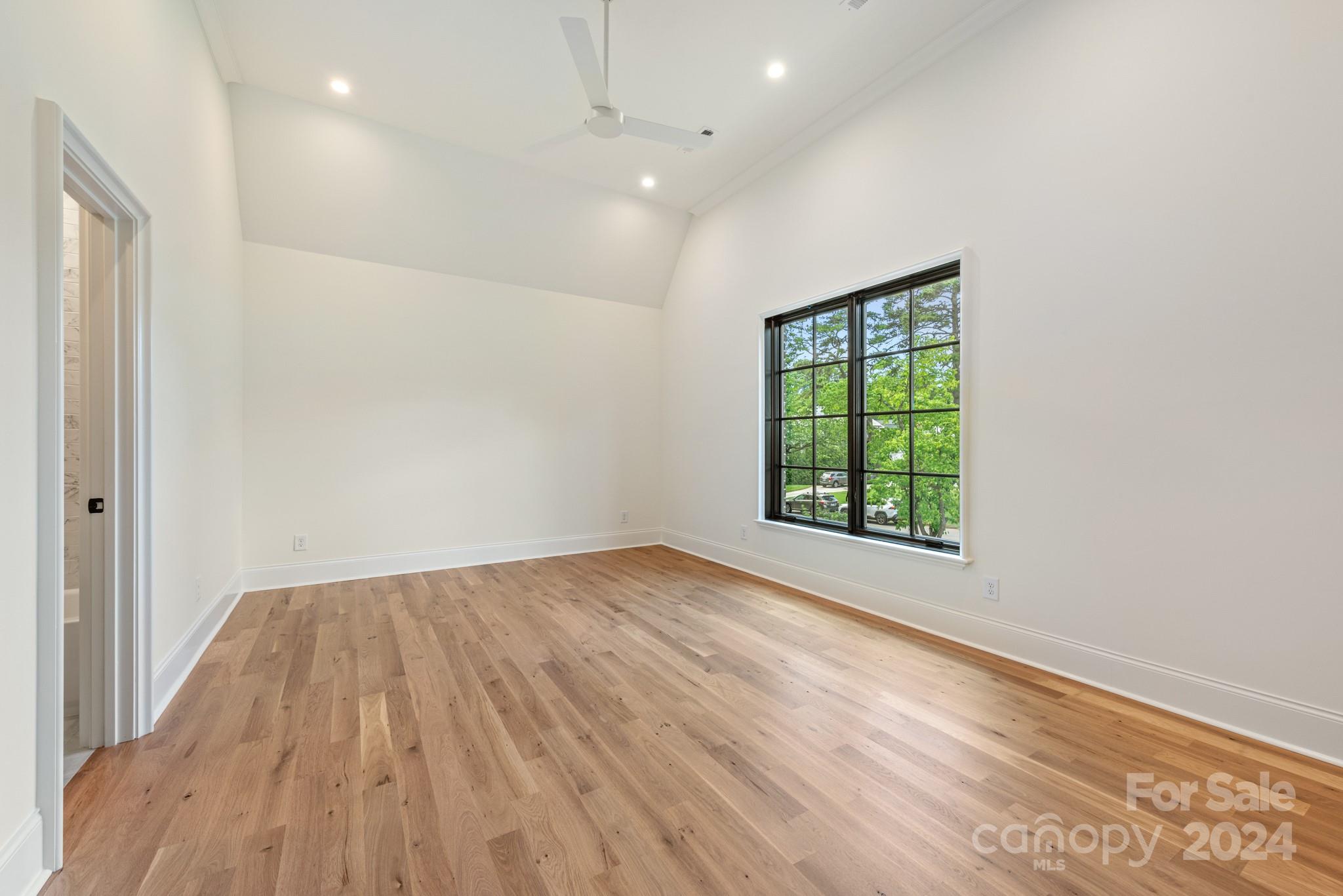 147 S Canterbury Road