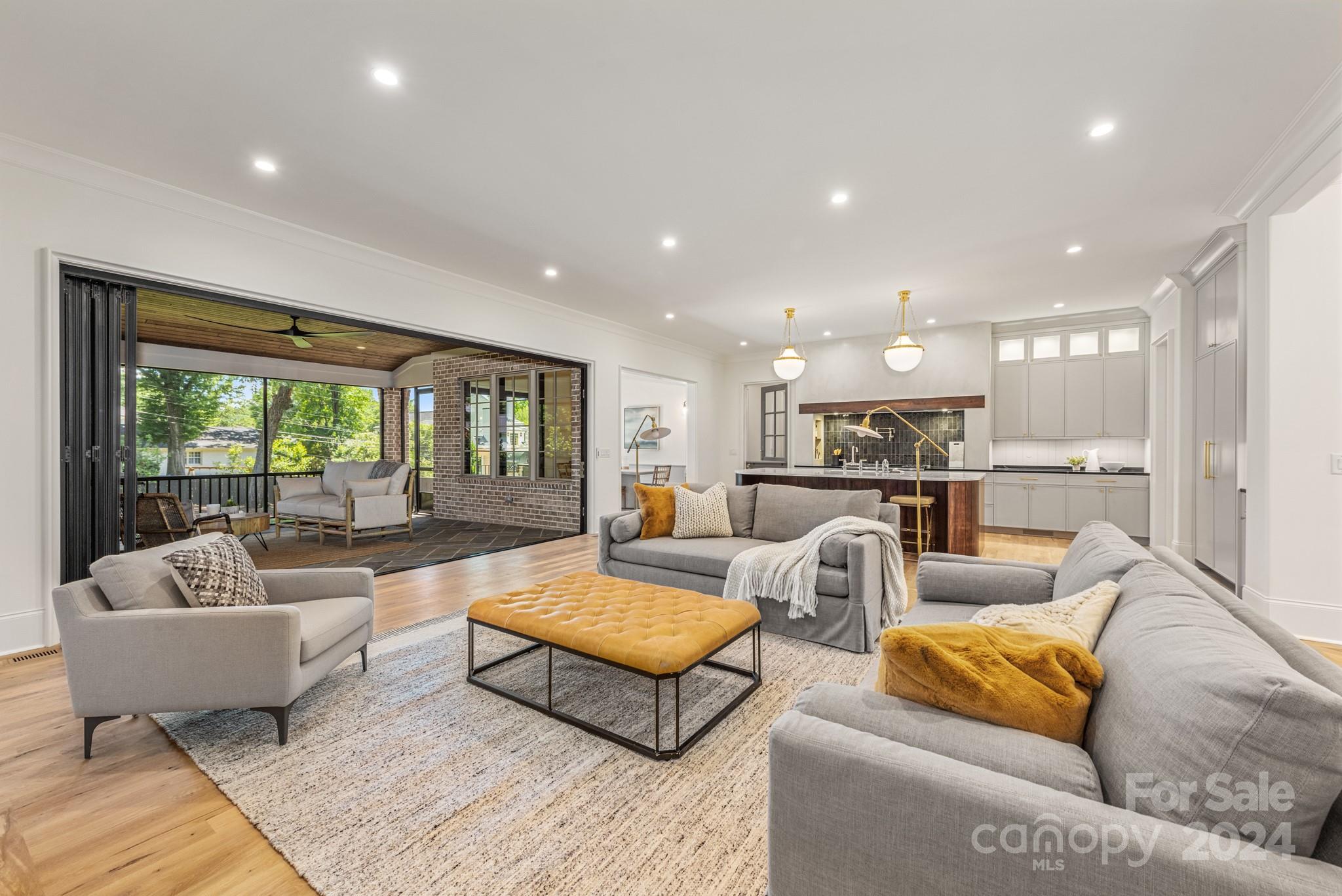 147 S Canterbury Road