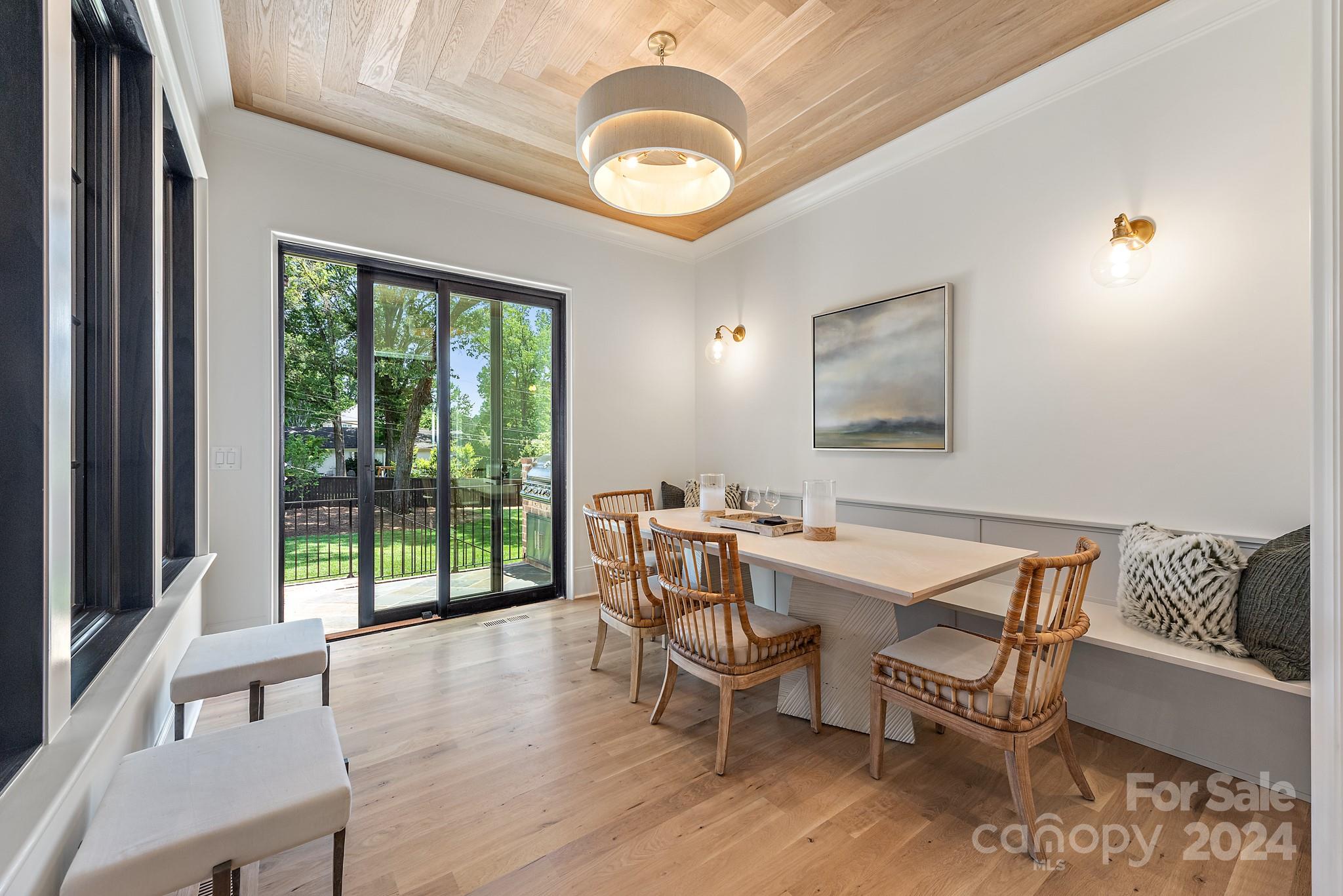 147 S Canterbury Road