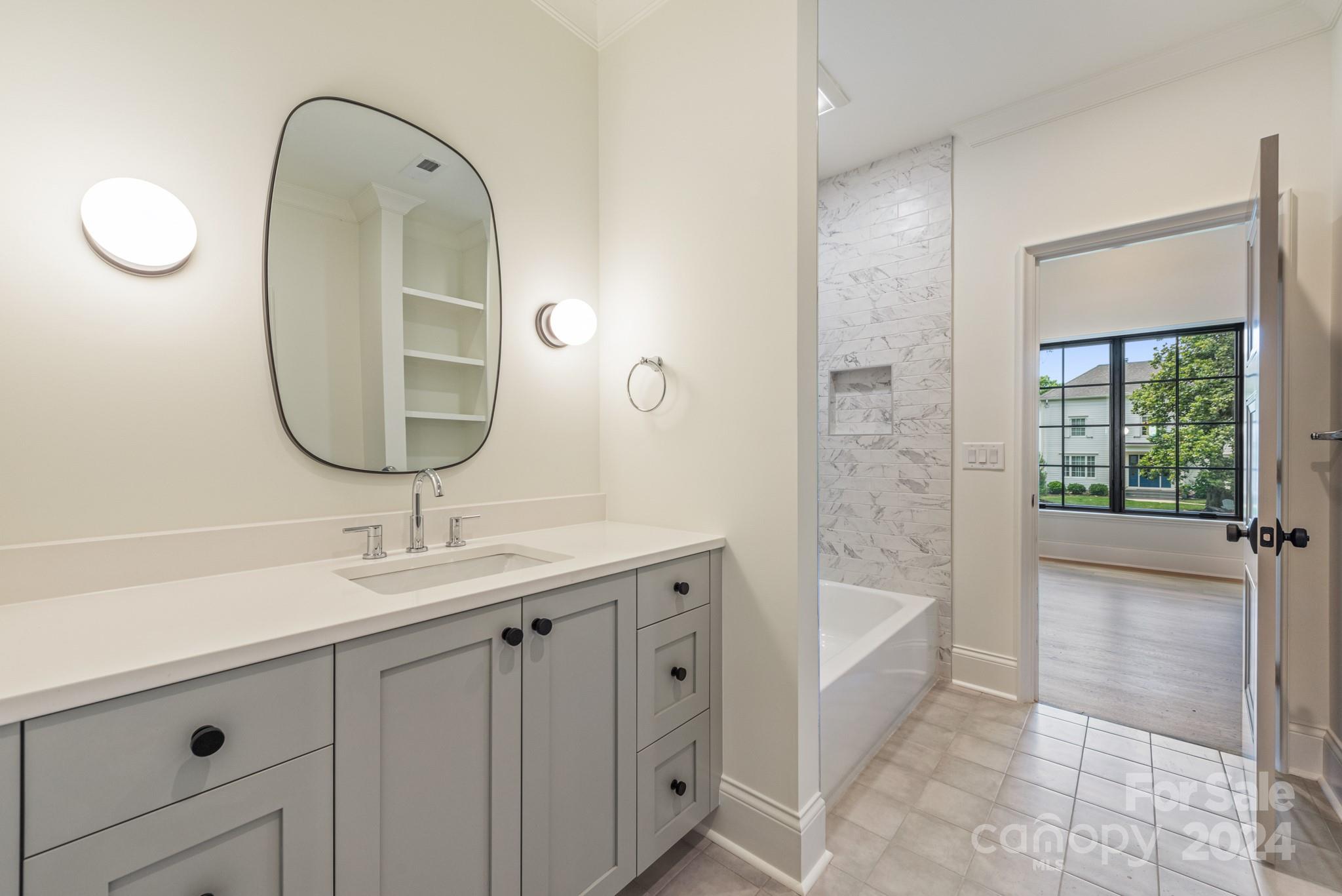 147 S Canterbury Road