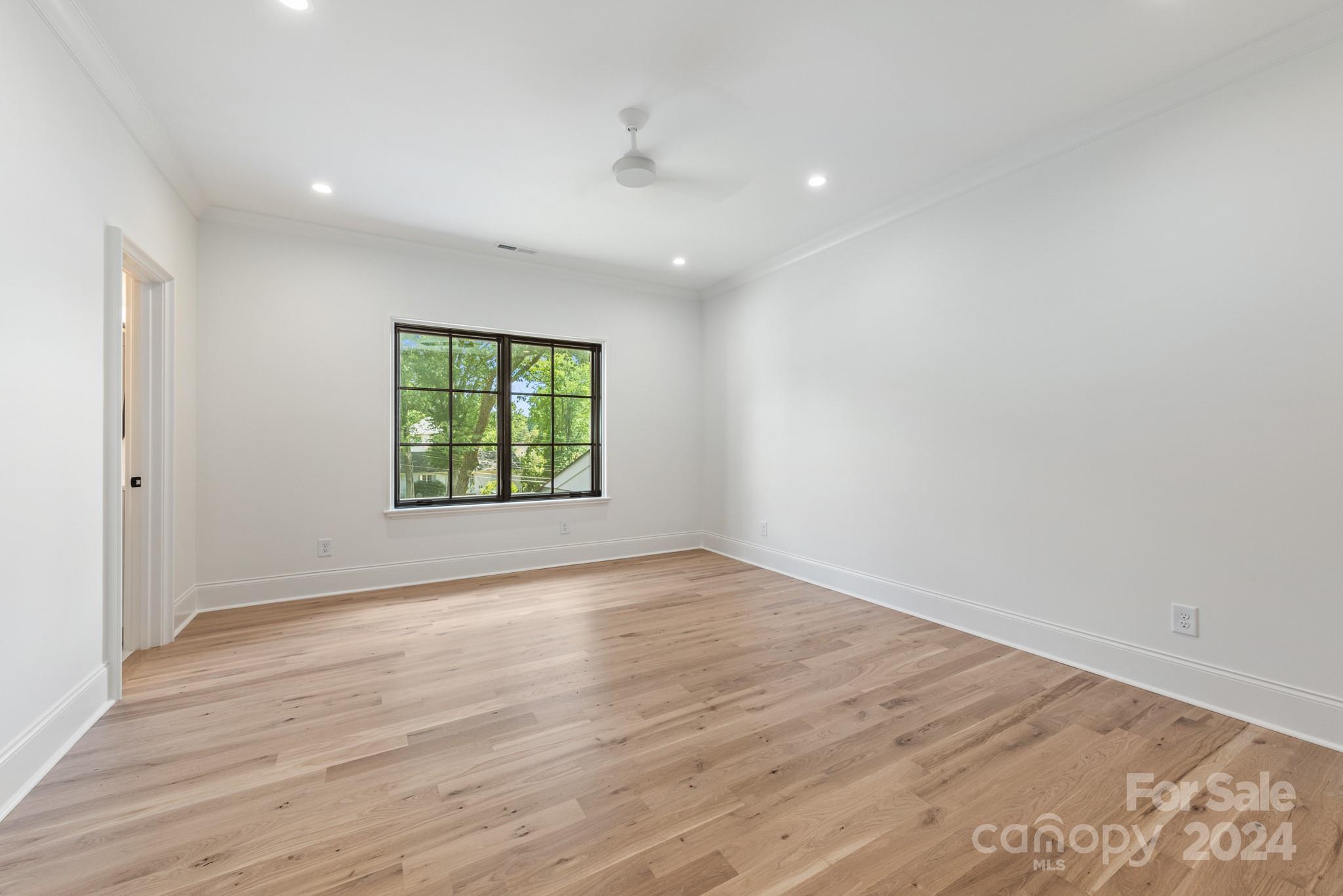 147 S Canterbury Road