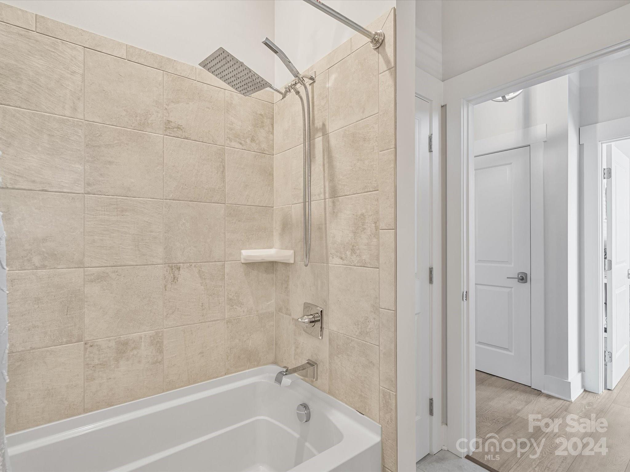 935 Mcalway Road Unit: 202