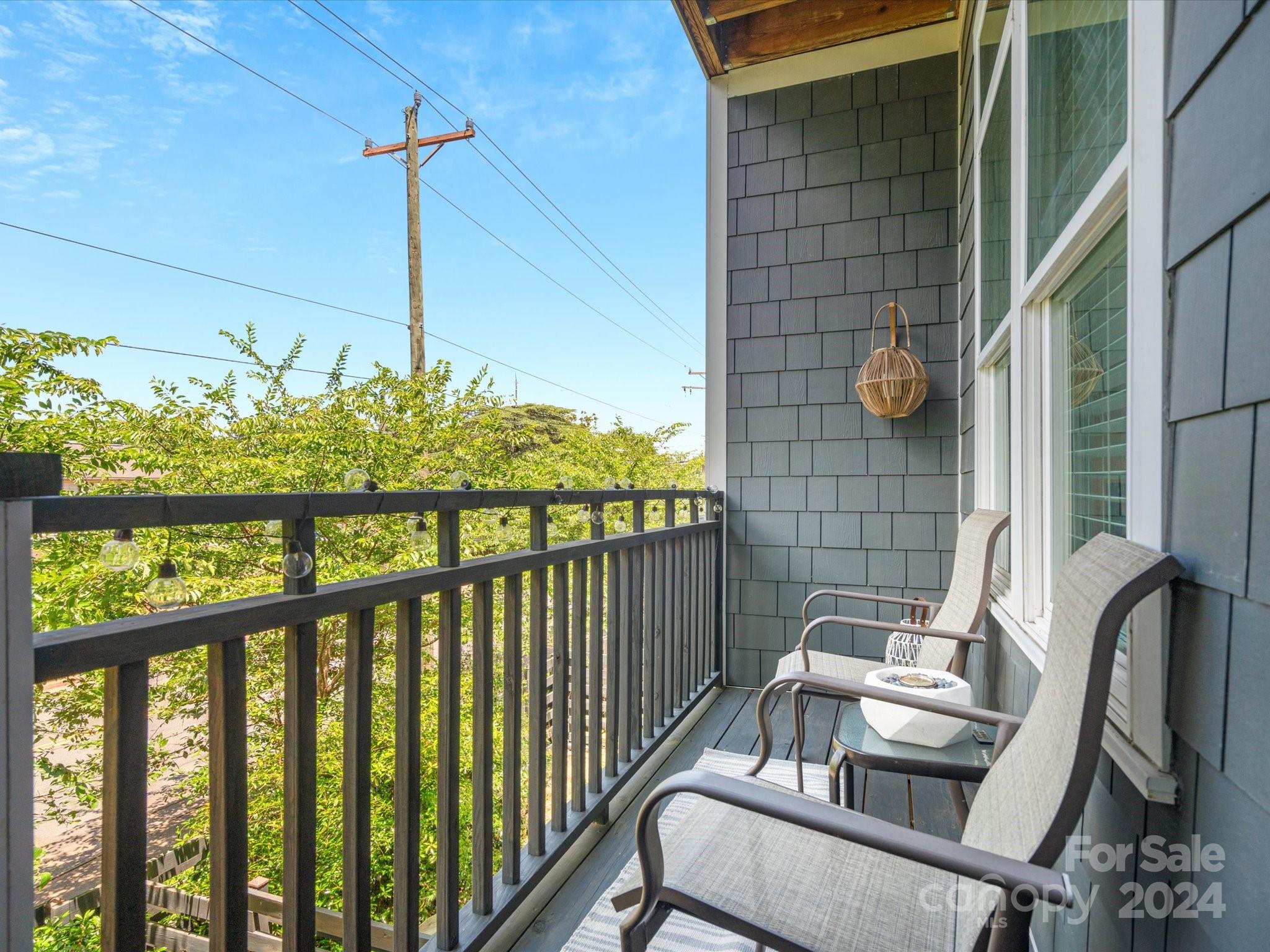 935 Mcalway Road Unit: 202