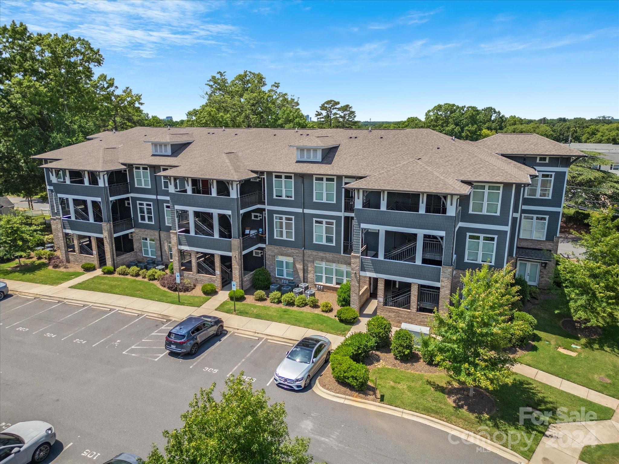 935 Mcalway Road Unit: 202