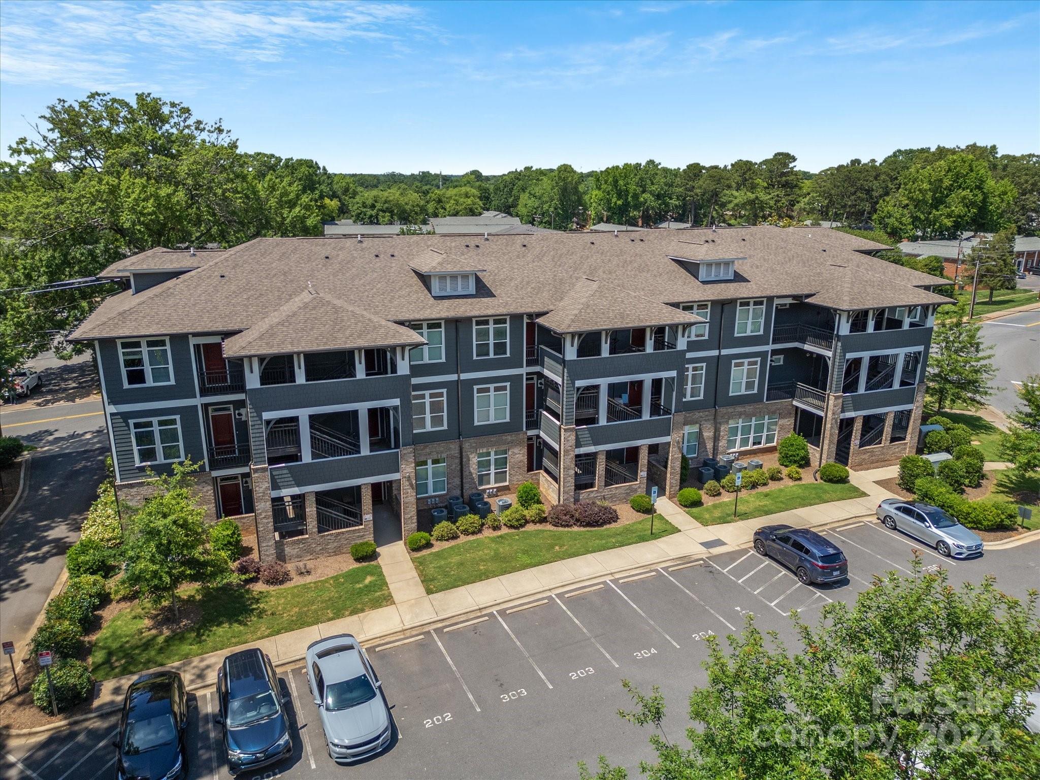 935 Mcalway Road Unit: 202